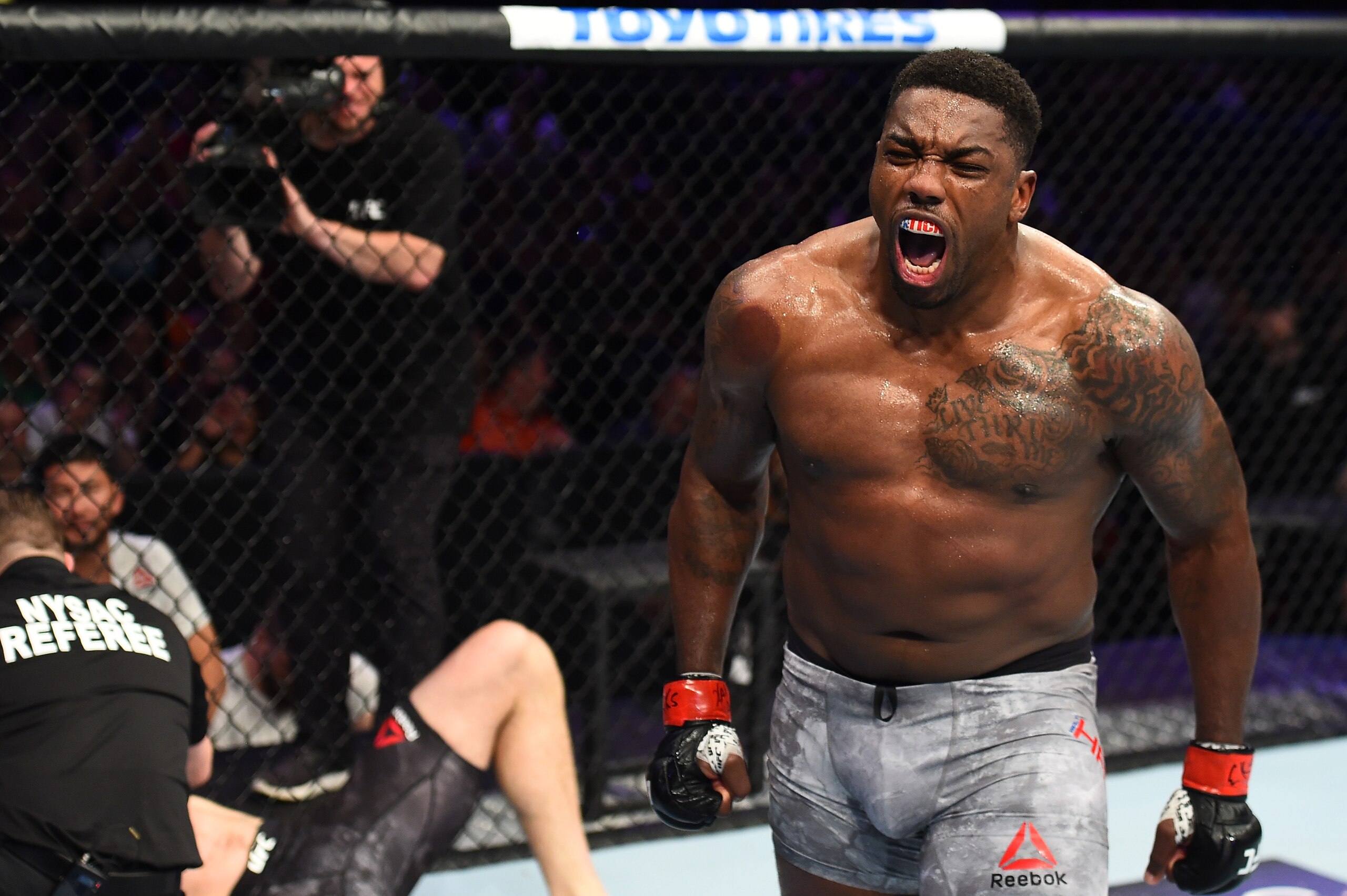 Walt Harris knocked out Daniel Spitz on the evening's main card.