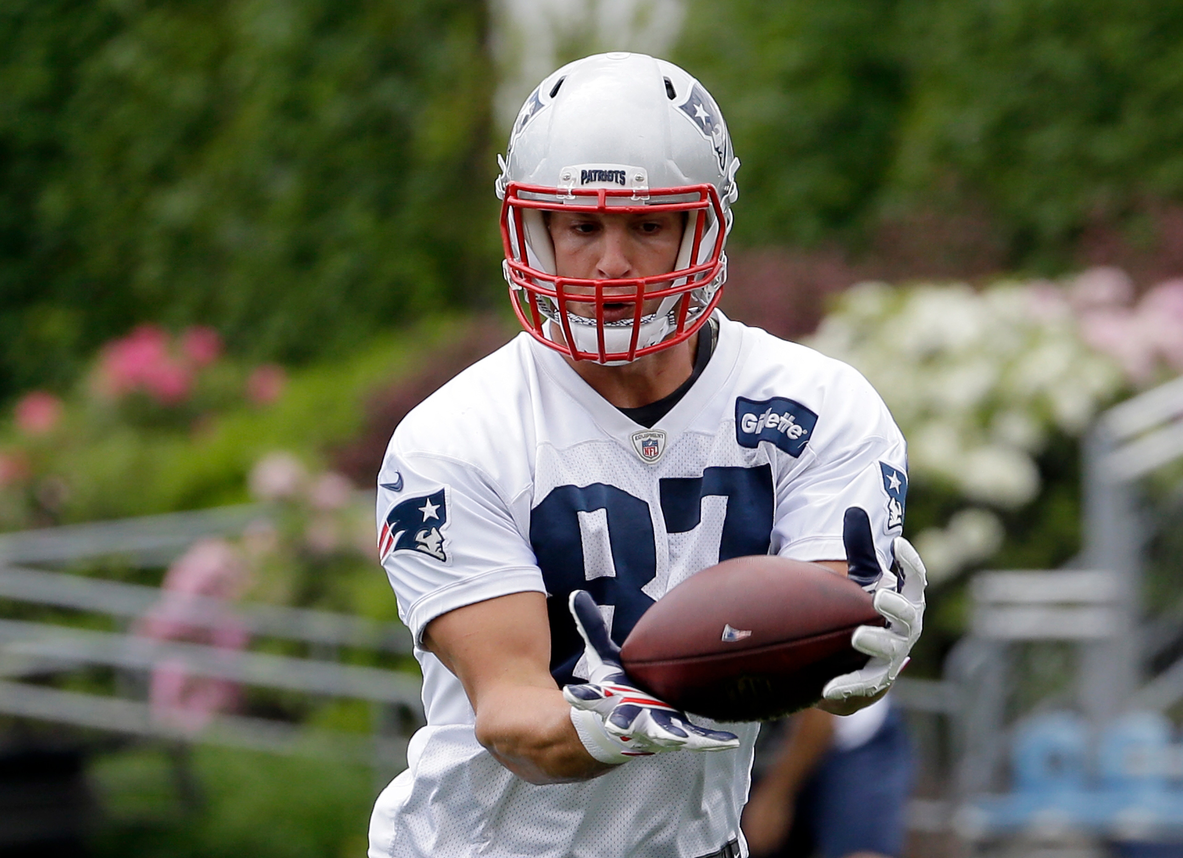 Draft Rob Gronkowski like you would a No. 1 receiver.