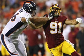 Denver Broncos right tackle Jared Veldheer