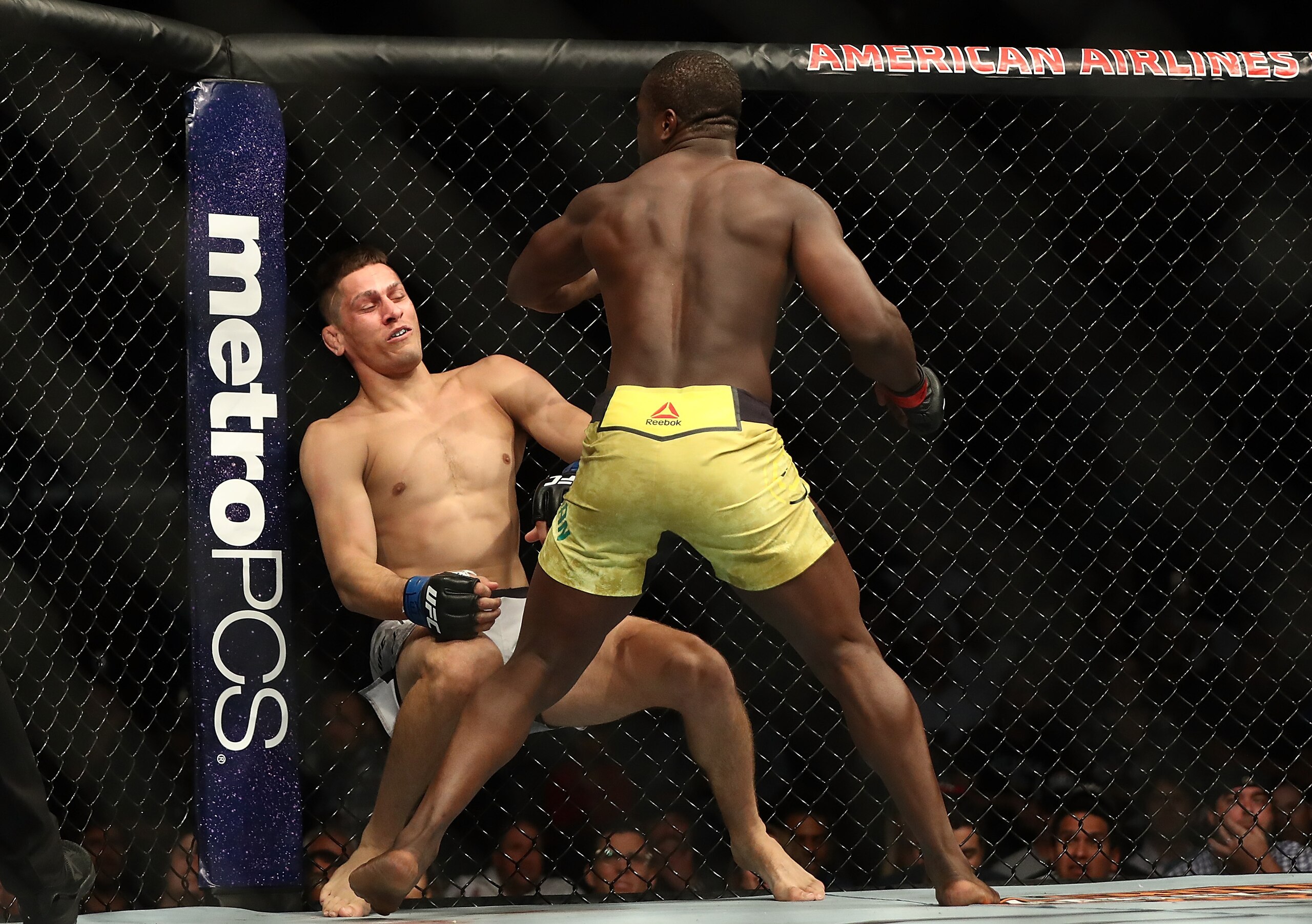 Abdul Razak Alhassan (right) knocks out Niko Price