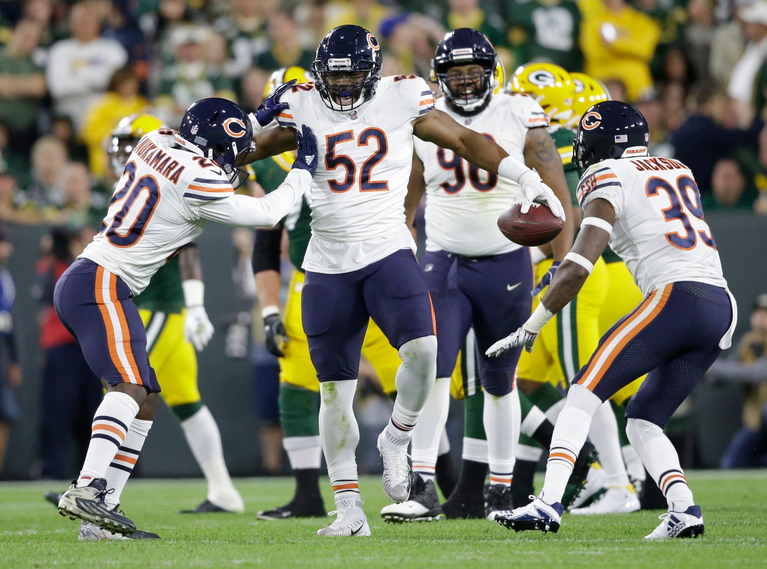 Khalil Mack and the Bears defense should get after Russell Wilson and the Seahawks.