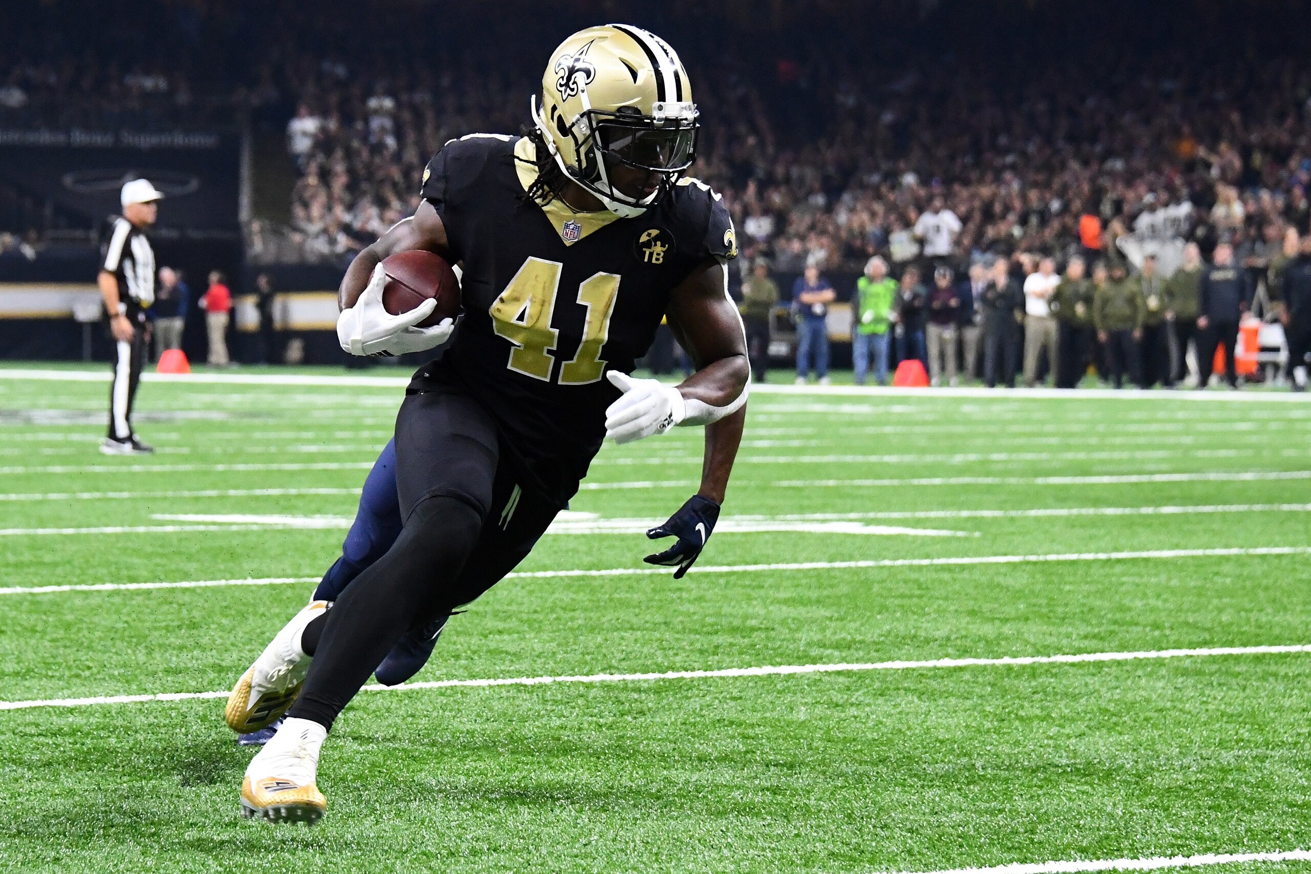 Alvin Kamara won the battle of top fantasy backs in Week 9. Alvin Kamara won the battle of top fantasy backs in Week 9.