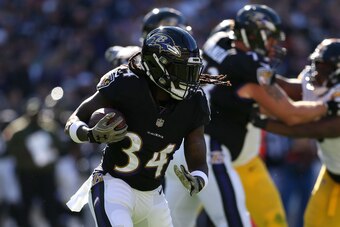 Running back Alex Collins
