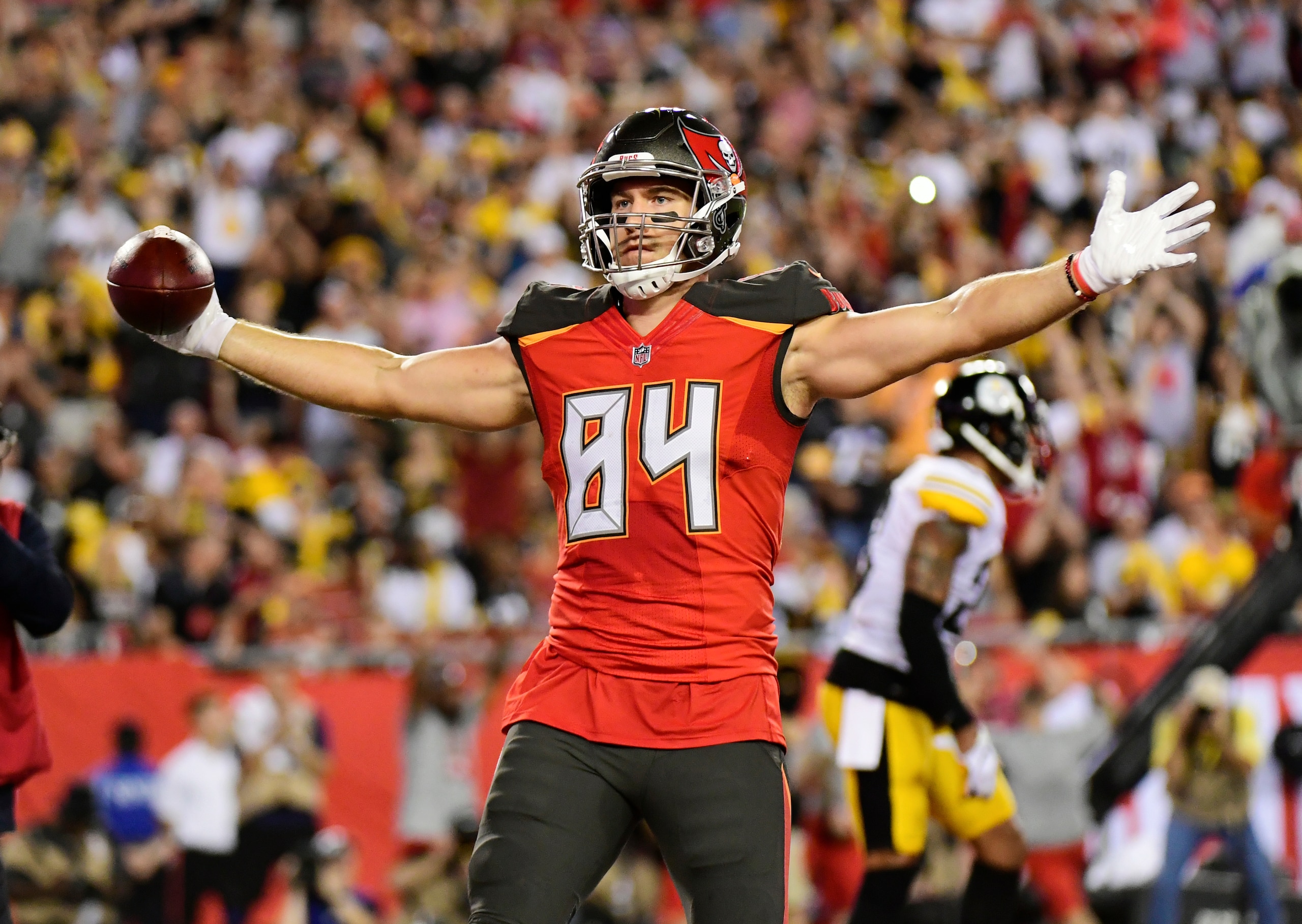 With O.J. Howard out for the season, Cameron Brate is a plug-and-play option off the waiver wire.