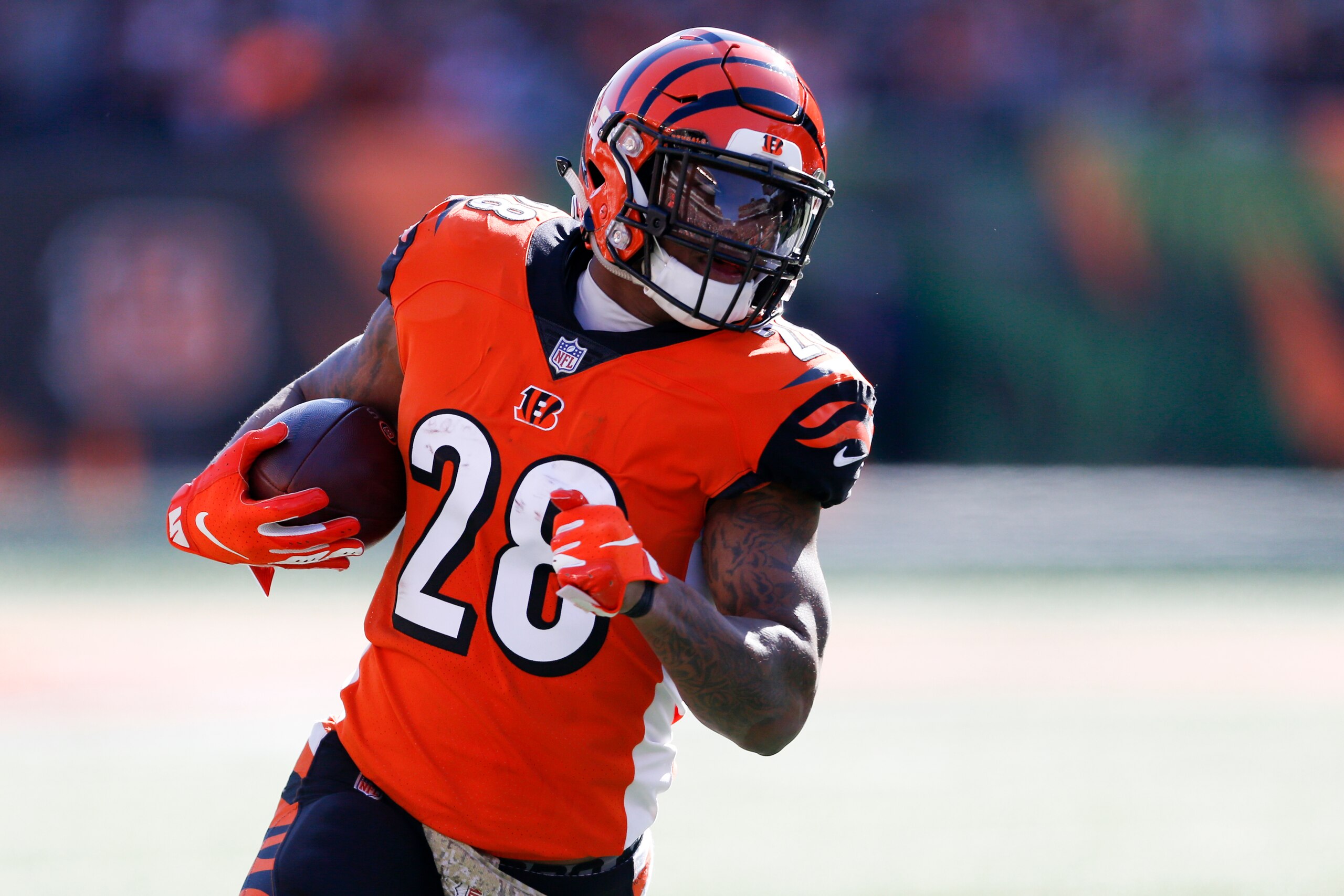 Joe Mixon didn't find a lot of room to run in Week 11.
