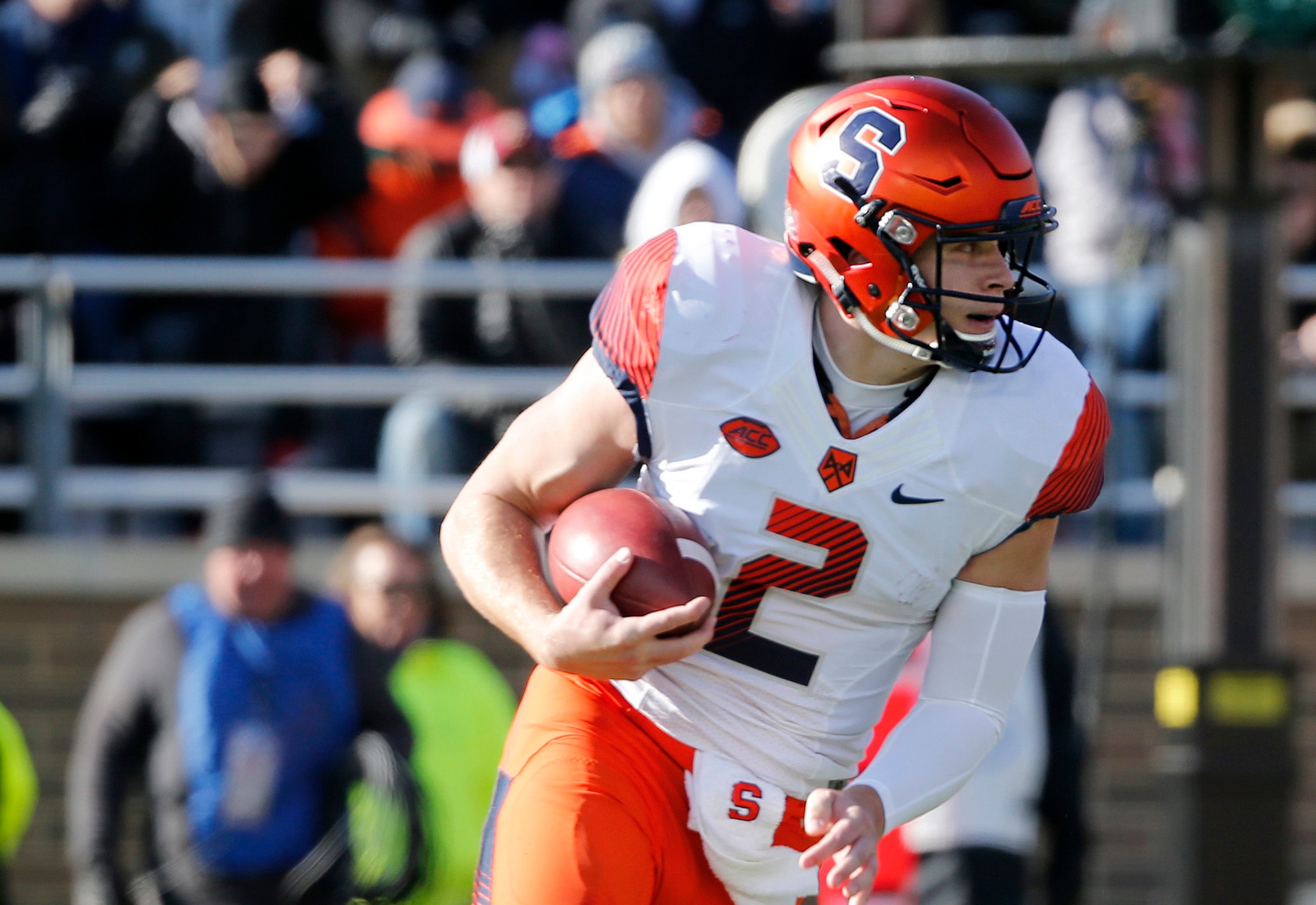Syracuse QB Eric Dungey