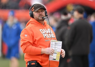 Cleveland Browns offensive coordinator Freddie Kitchens