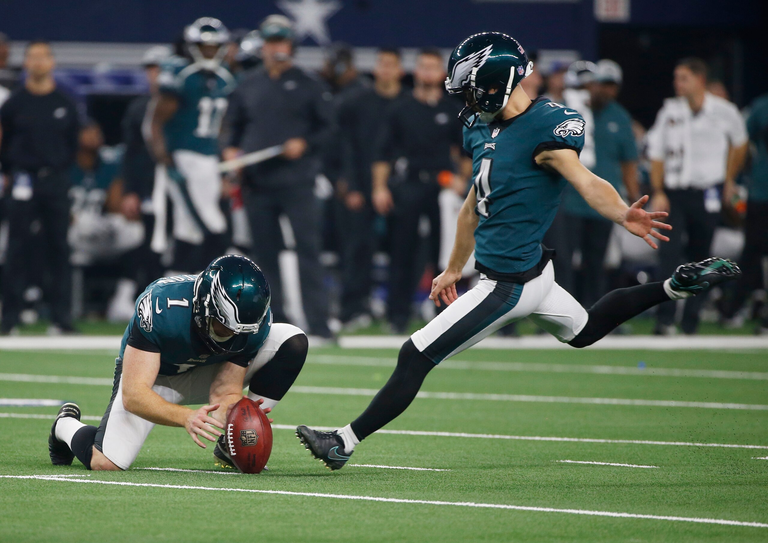 Jake Elliott could kick the Eagles into the playoffs.