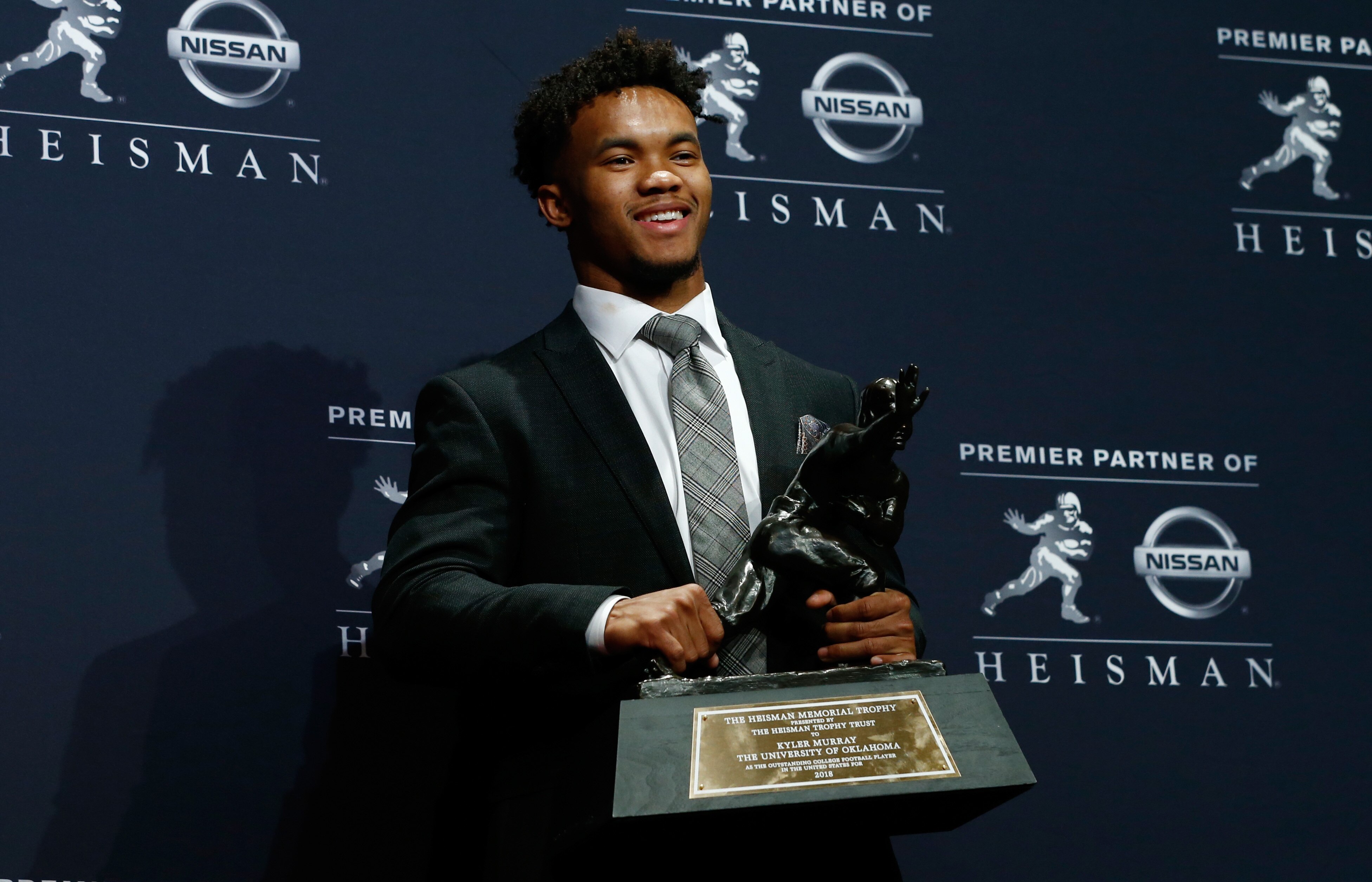 アクセサリー augutoyou JUSTIN DAVIS H.UCHIYAMA Landing Spot Odds for 5-Star QB Justin Fields' Transfer from Georgia