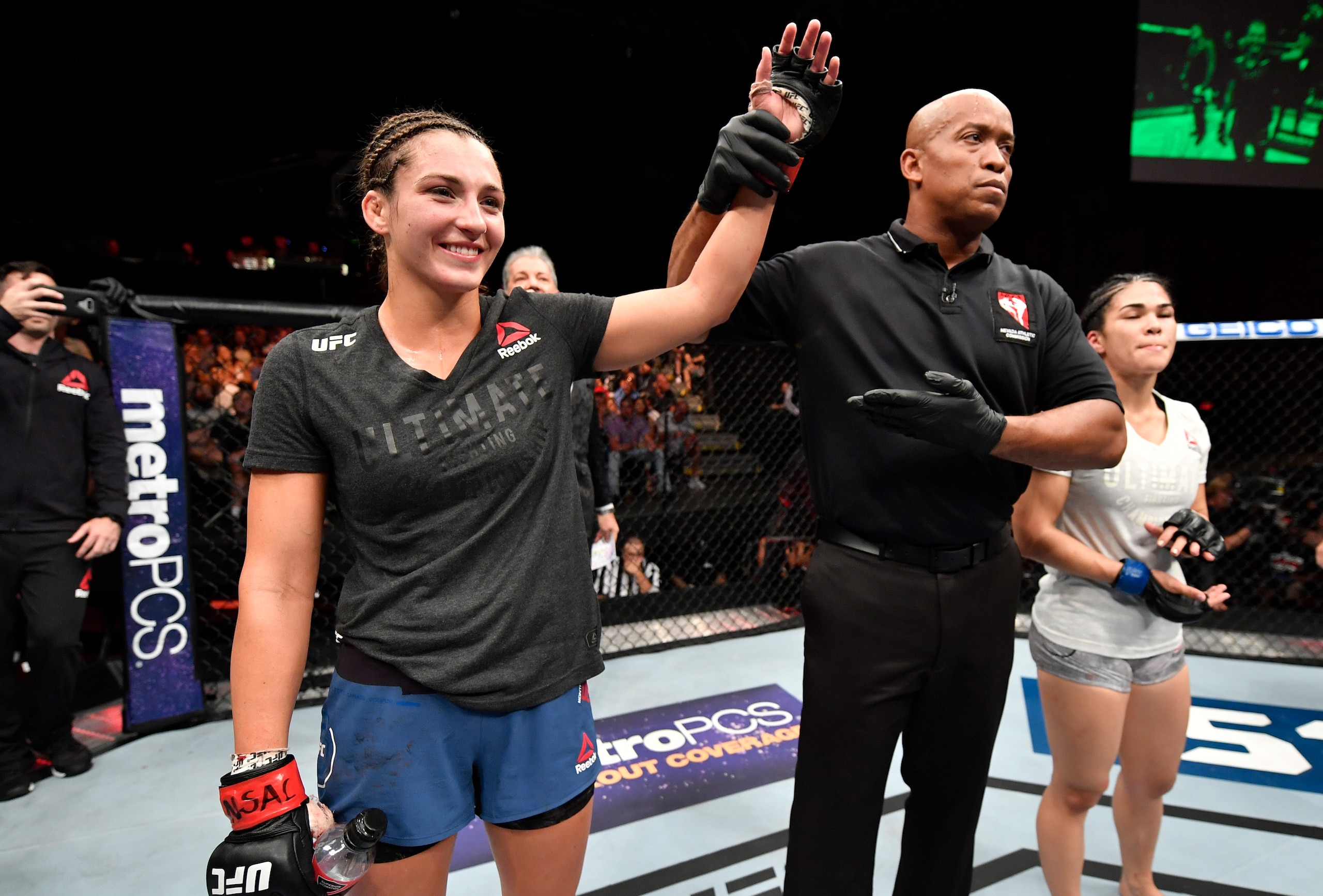 Montana De La Rosa has the chance to follow up on a big win over Rachael Ostovich.