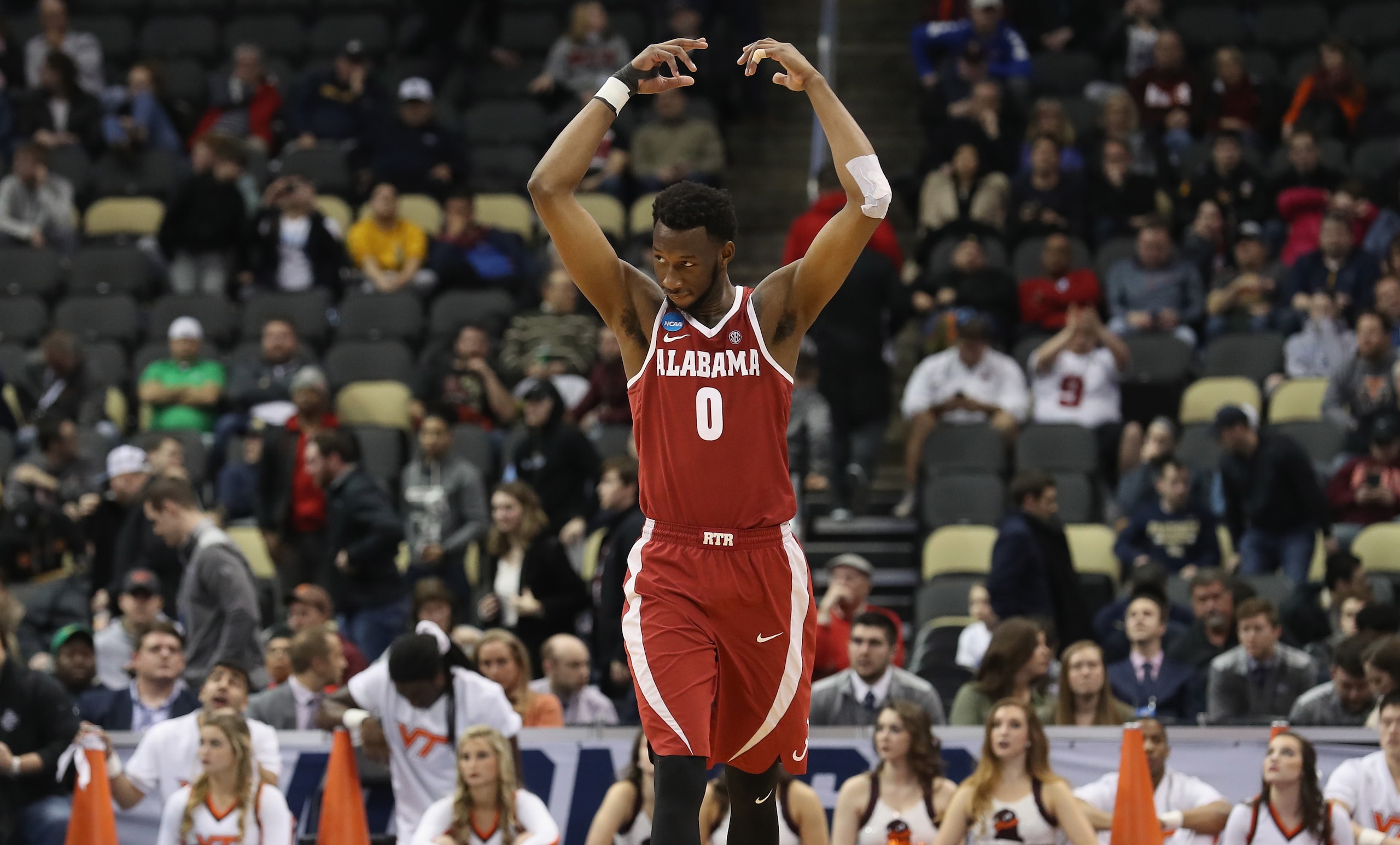 Alabama's Donta Hall