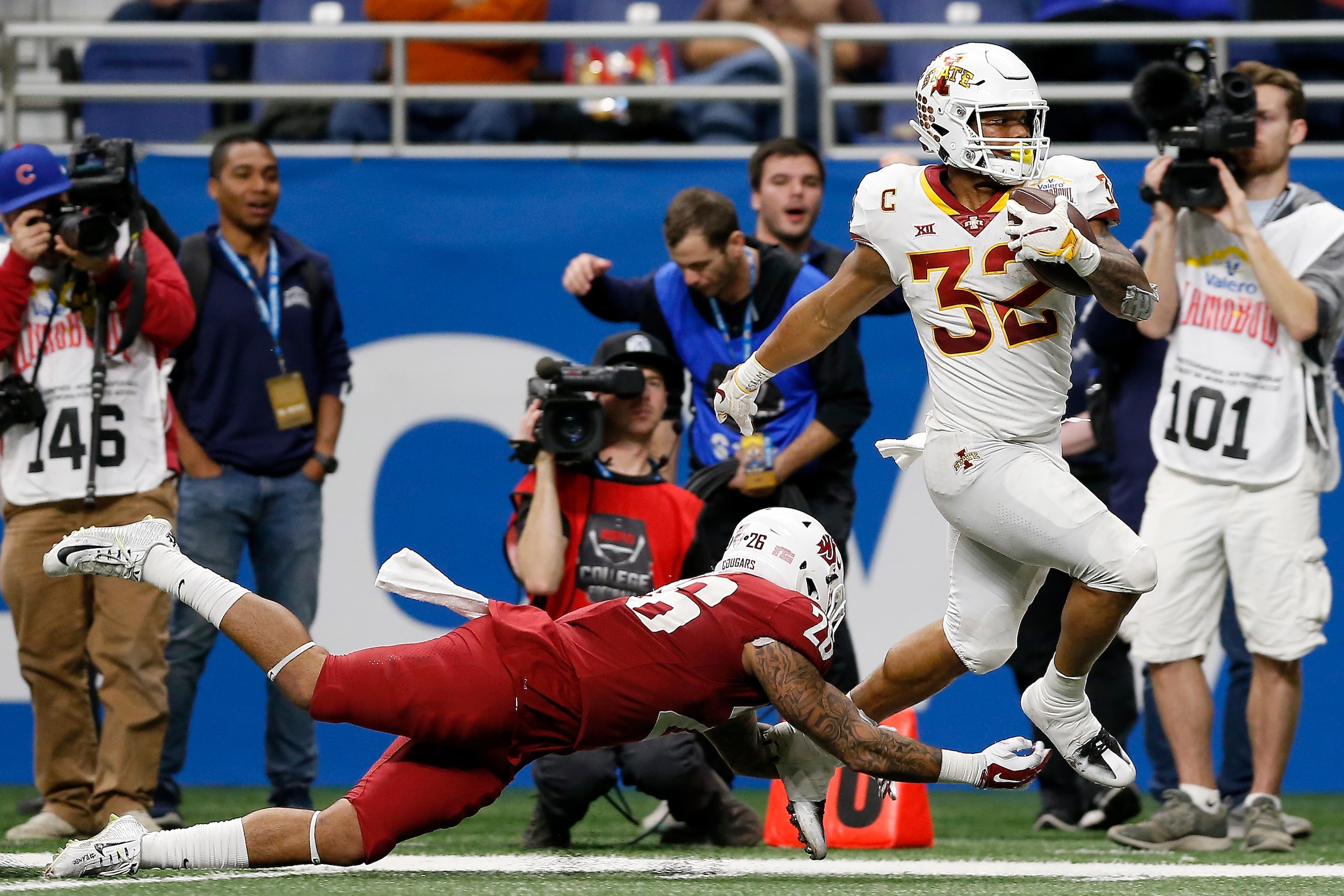 The RB class lacks the superstar talent of a year ago, but David Montgomery is ready to start in today's NFL. The RB class lacks the superstar talent of a year ago, but David Montgomery is ready to start in today's NFL.