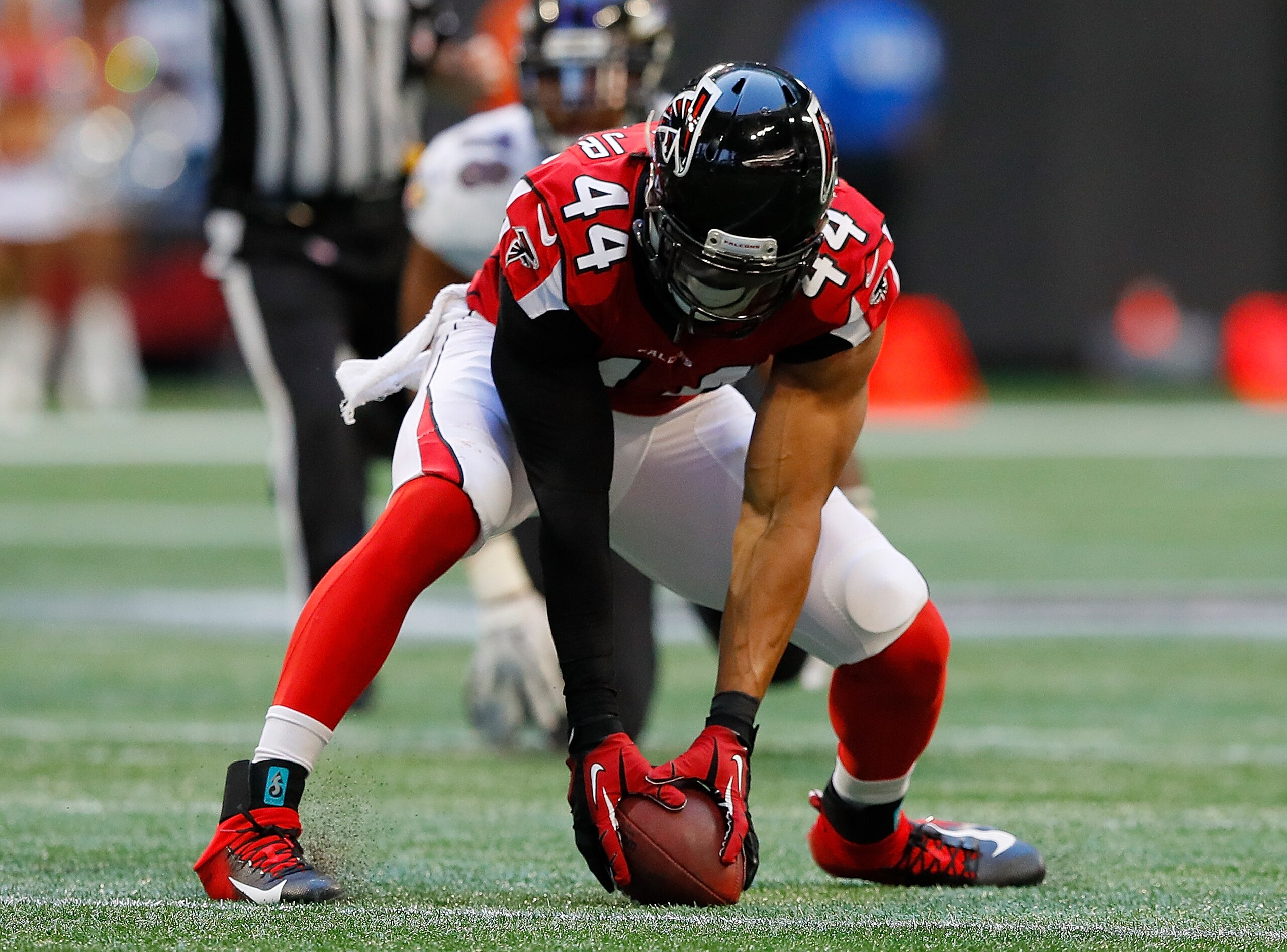 Atlanta Falcons defensive end Vic Beasley