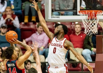 Alabama's Donta Hall