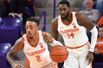 Marcquise Reed (2) and Elijah Thomas (14)