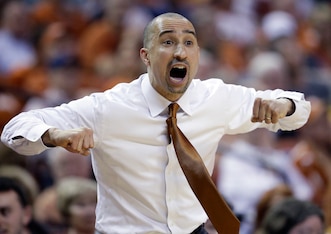 Texas head coach Shaka Smart