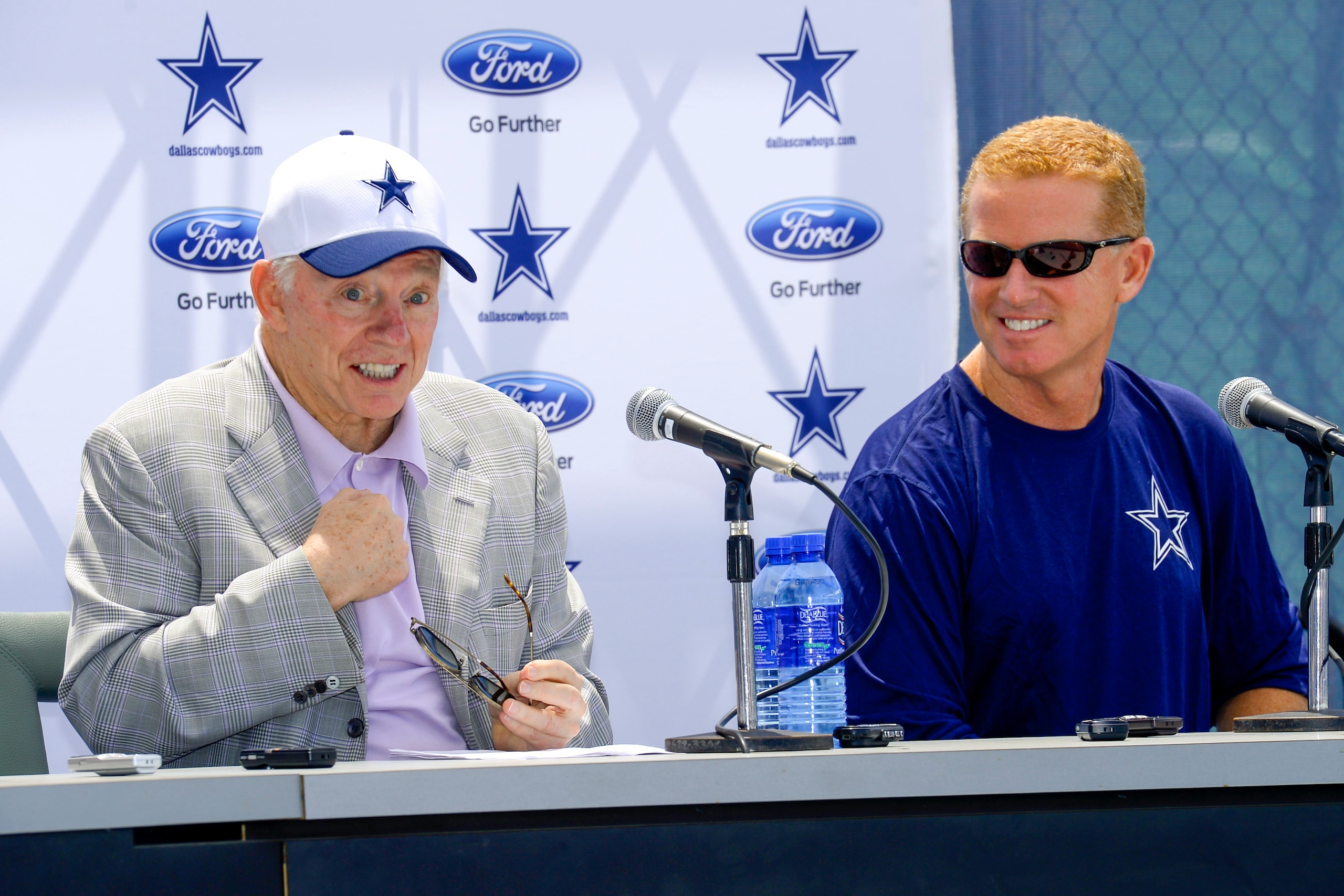 Cowboys owner Jerry Jones and head coach Jason Garrett