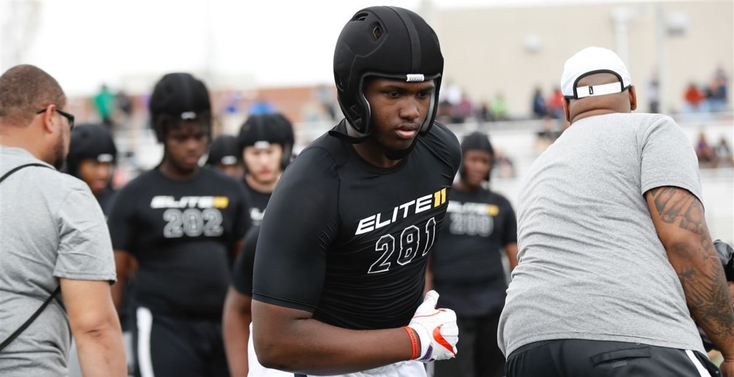 4-star defensive tackle Demonte Capehart