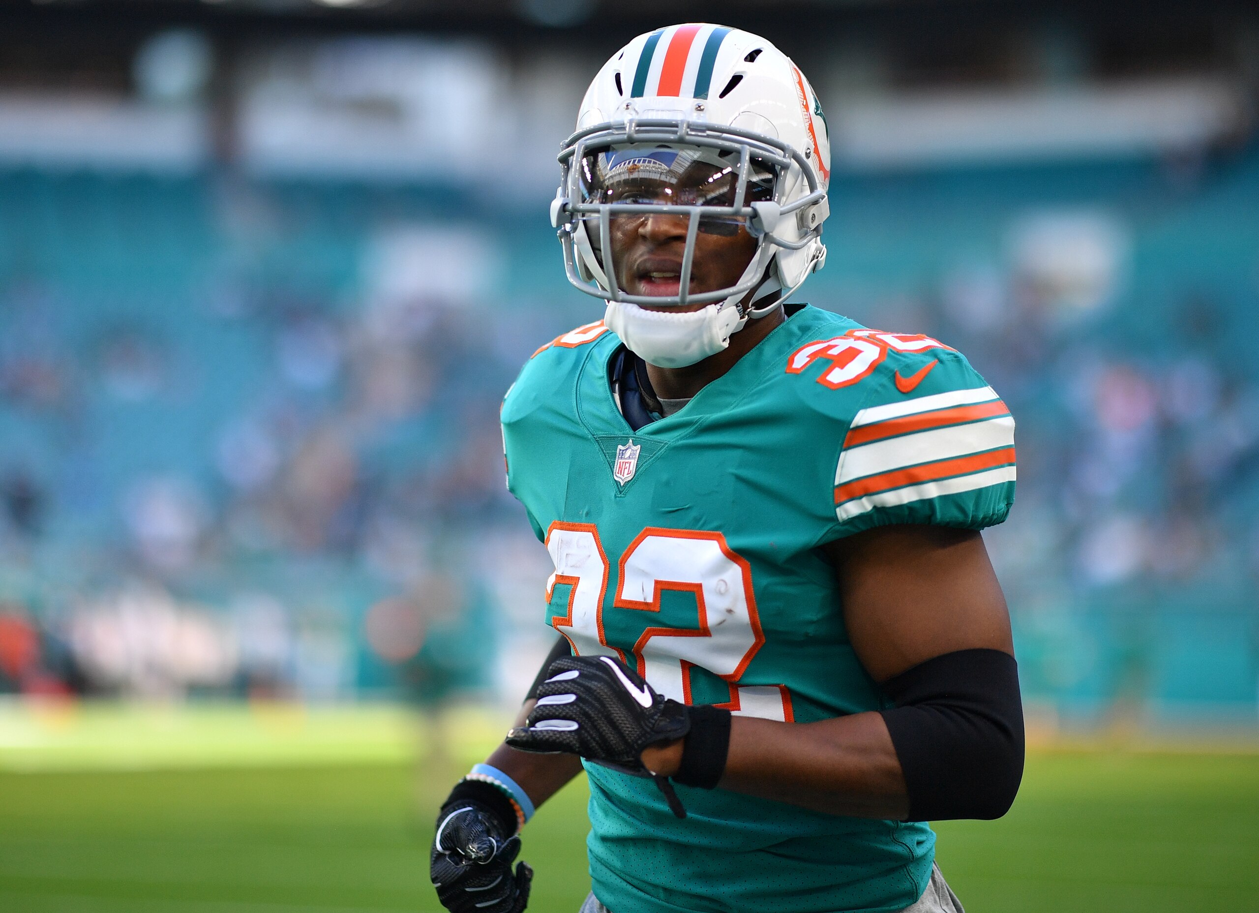 Miami Dolphins running back Kenyan Drake Miami Dolphins running back Kenyan Drake