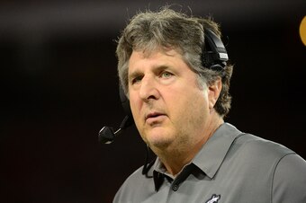 Washington State head coach Mike Leach