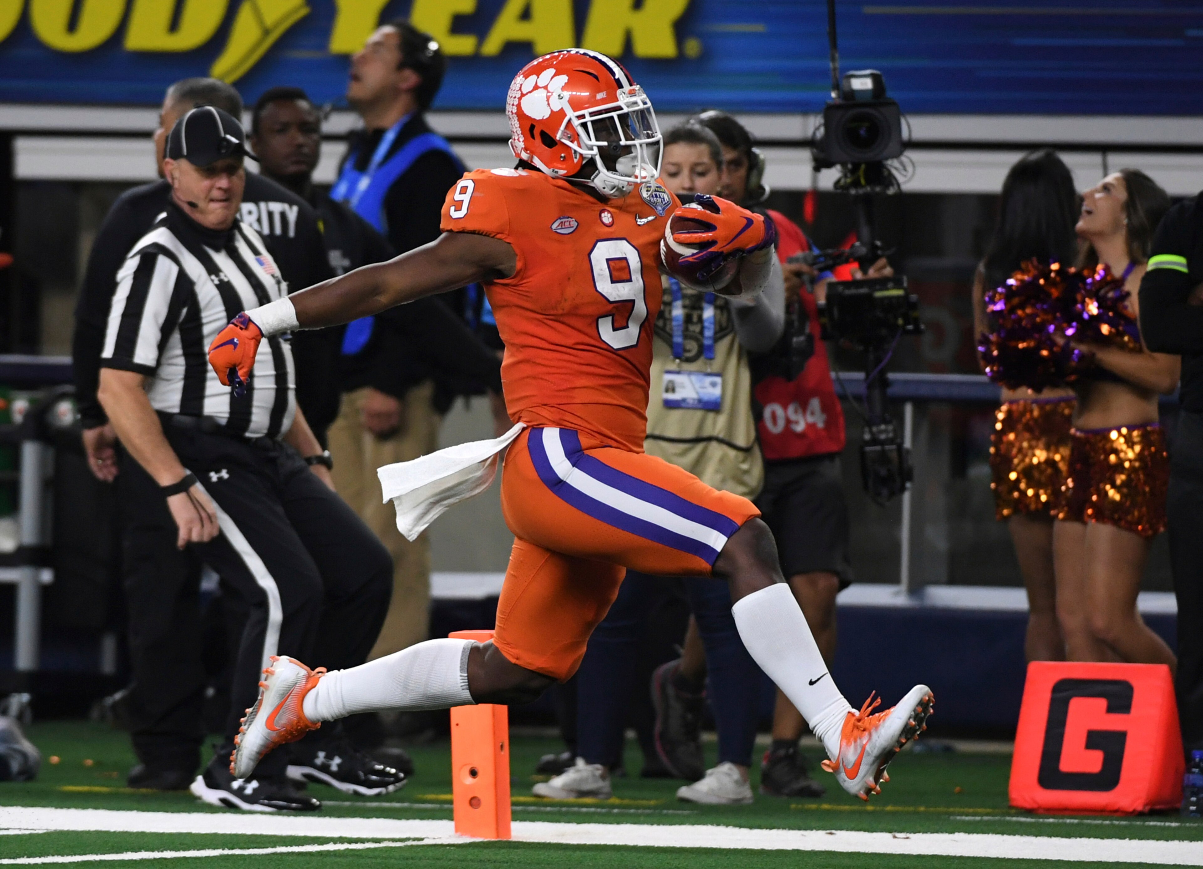 Travis Etienne