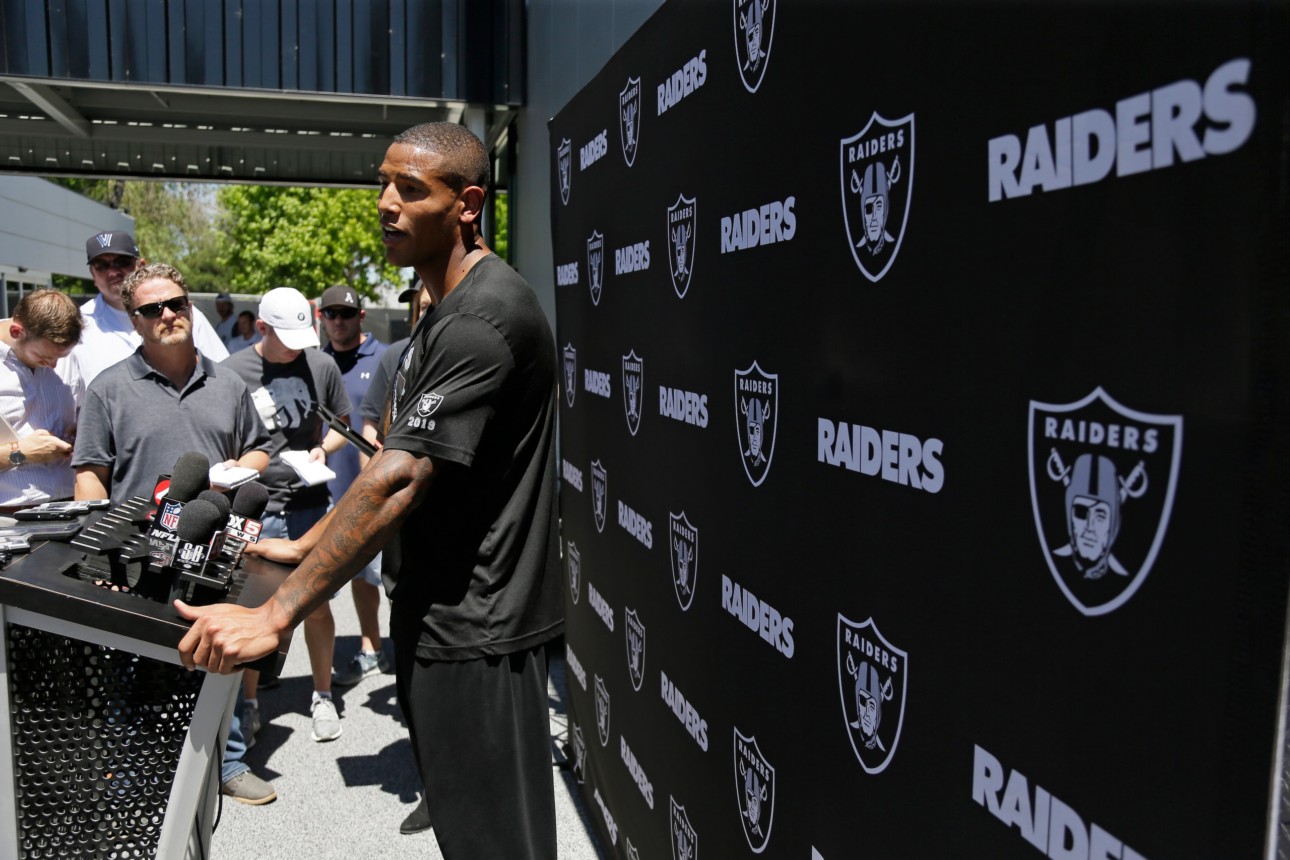 Oakland Raiders tight end Darren Waller