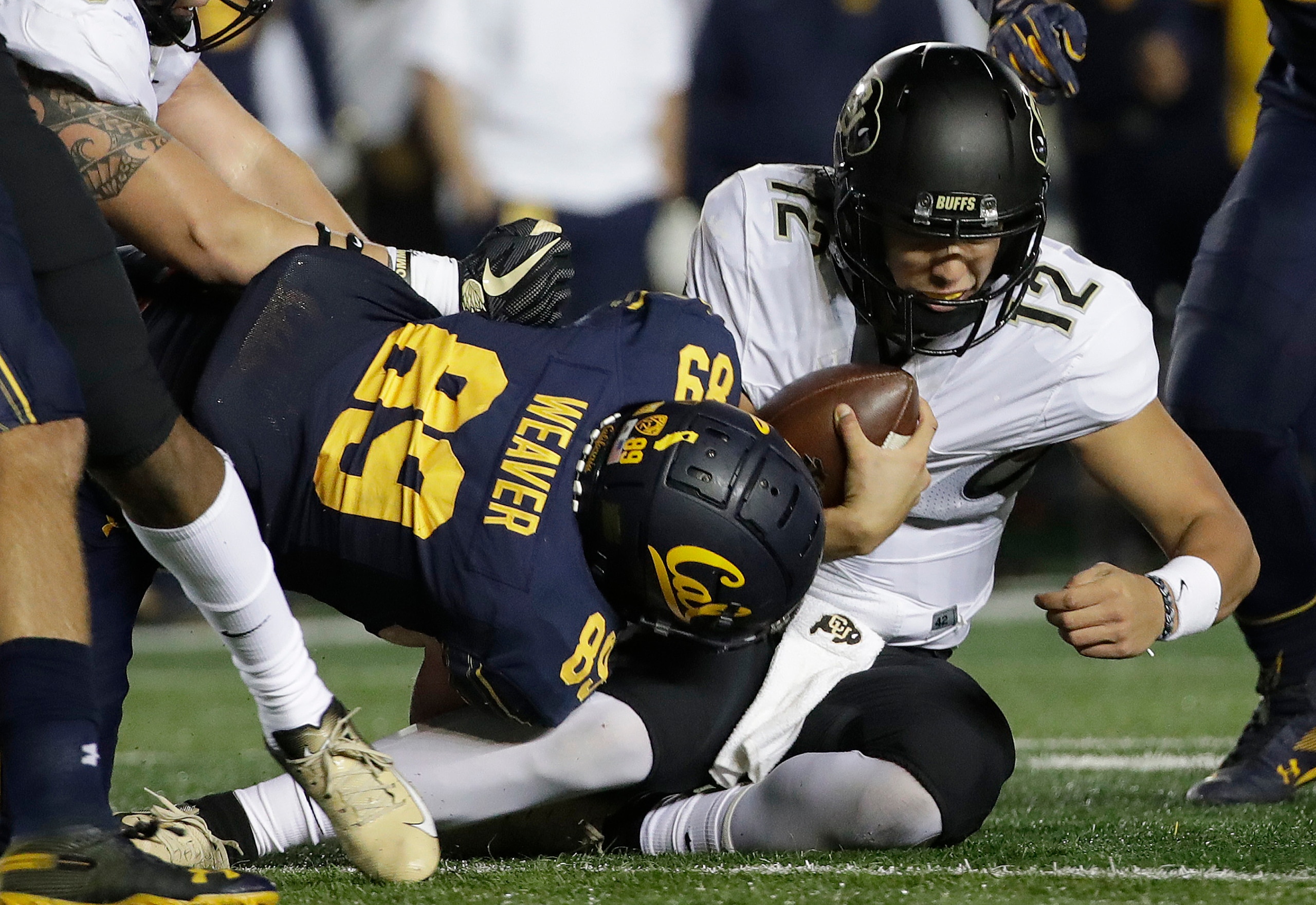 California LB Evan Weaver