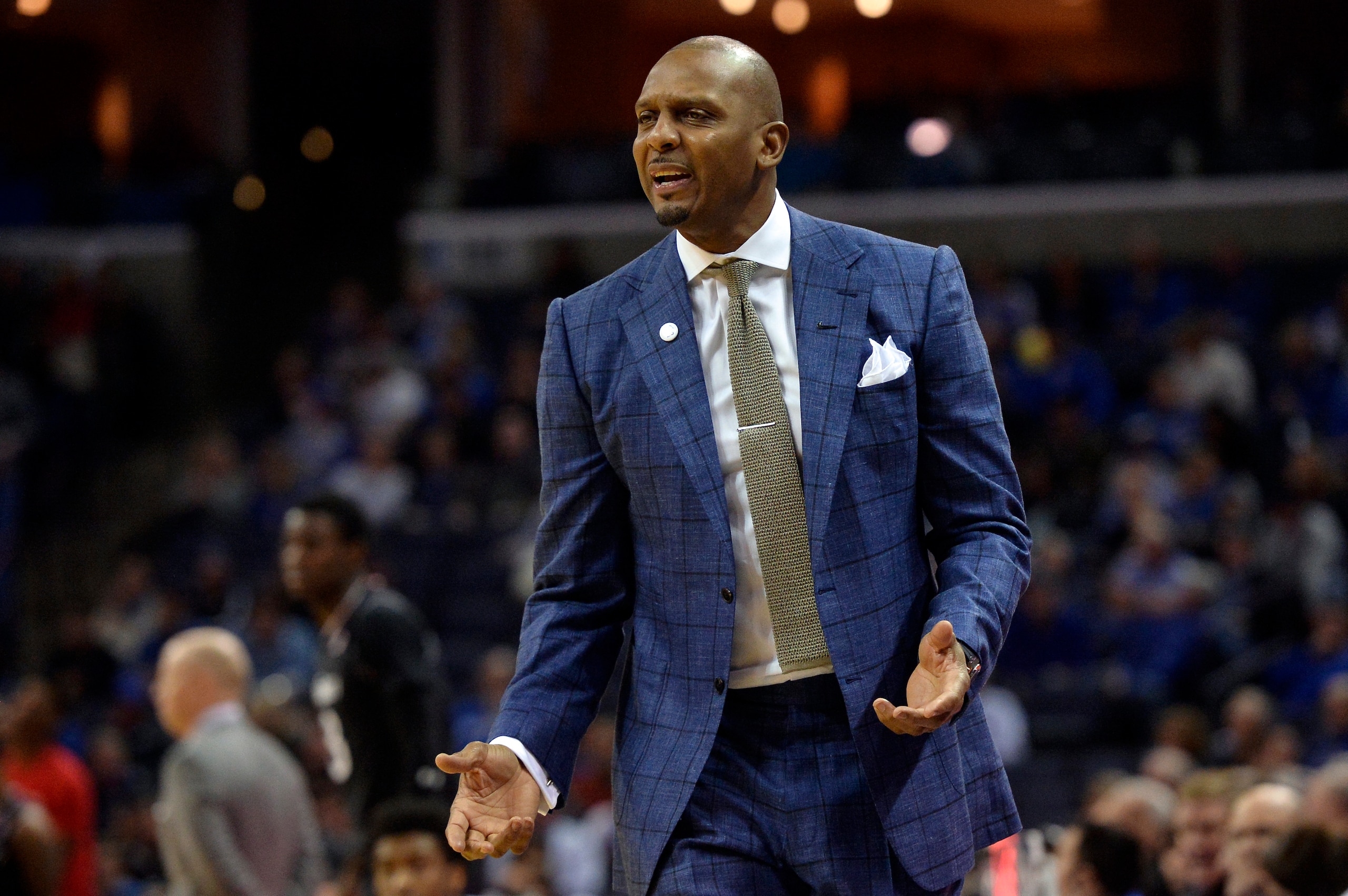 Memphis head coach Penny Hardaway
