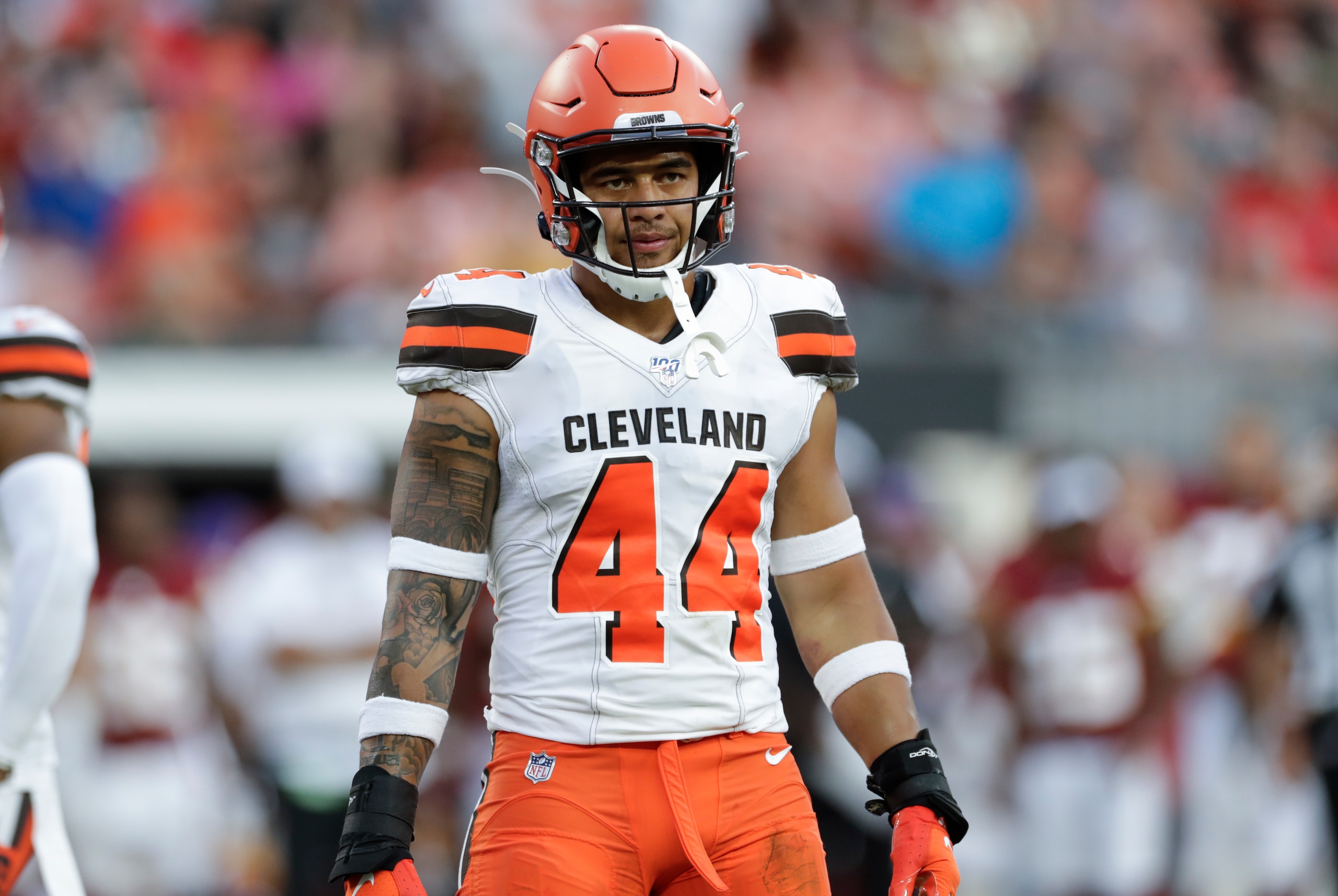 Browns LB Sione Takitaki Browns LB Sione Takitaki