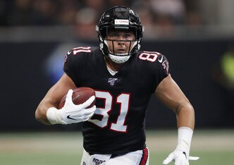 Falcons tight end Austin Hooper