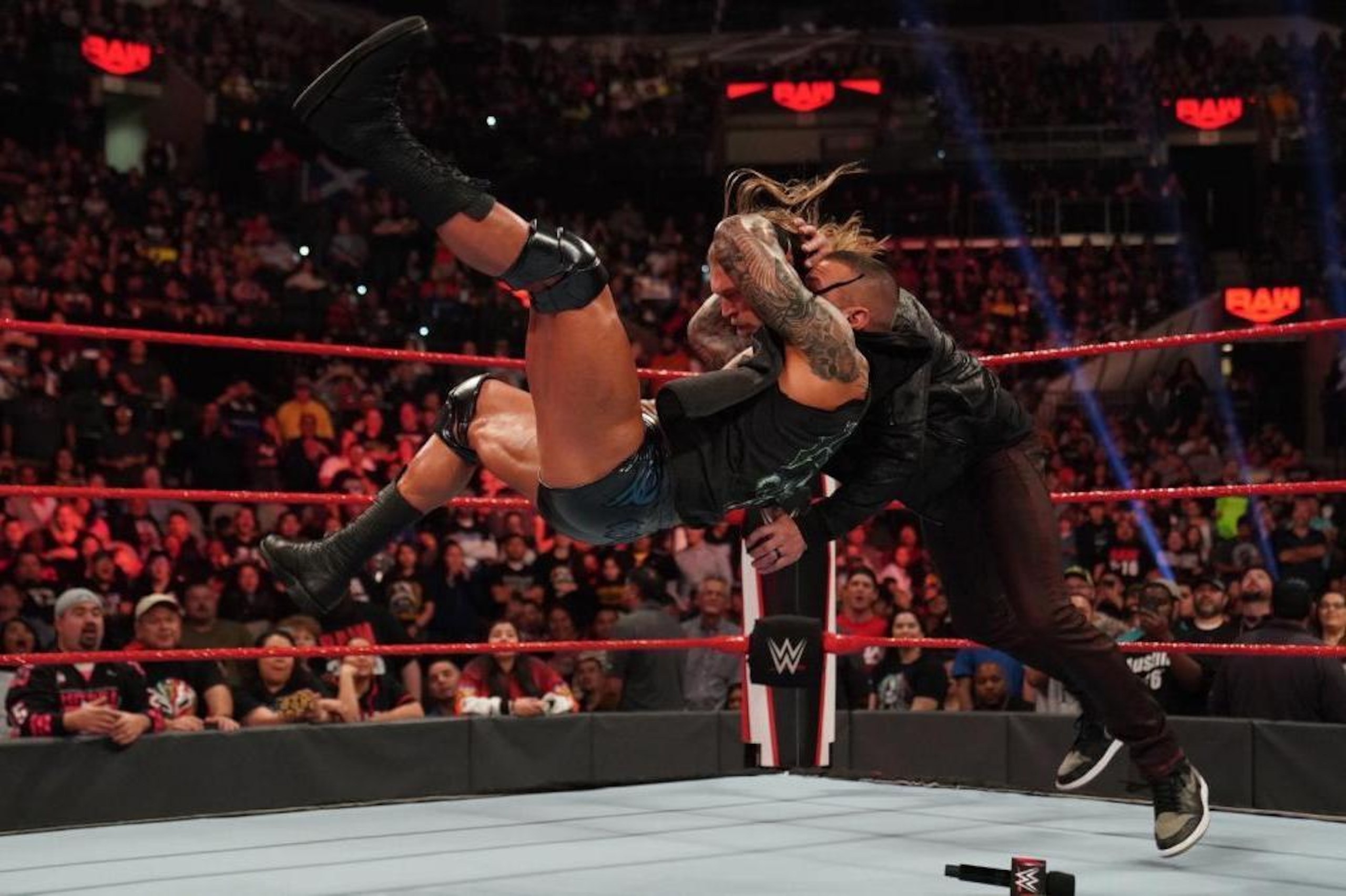 Randy Orton vs. Edge has the potential to steal the show at WrestleMania 36 if built properly. Randy Orton vs. Edge has the potential to steal the show at WrestleMania 36 if built properly.
