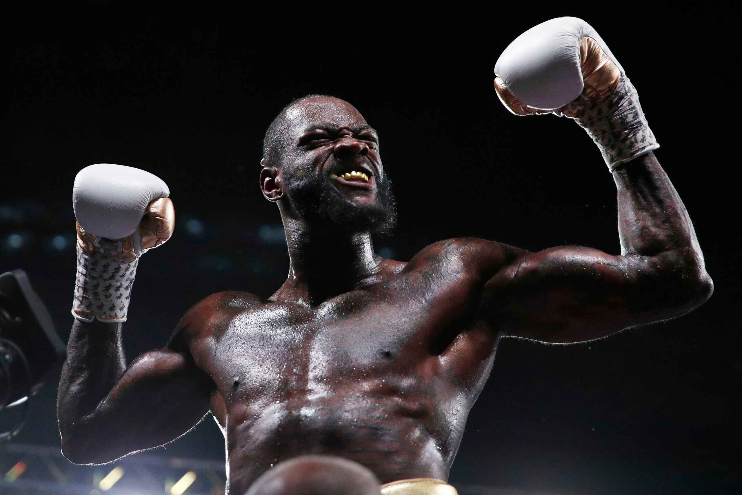 Harris likes Wilder to stop Fury in Round 9.