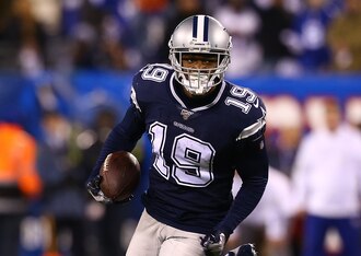 EAST RUTHERFORD, NEW JERSEY - NOVEMBER 04:  Amari Cooper #19 of the Dallas Cowboys in action against the New York Giants at MetLife Stadium on November 04, 2019 in East Rutherford, New Jersey.Dallas Cowboys defeated New York Giants 37-18. (Photo by Mike S