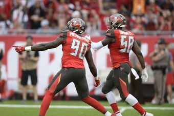 Tampa Bay Buccaneers edge-rushers Jason Pierre-Paul (left) and Shaquil Barrett (right)