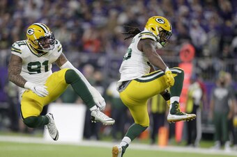 Green Bay Packers edge-rushers Preston Smith (left) and Za'Darius Smith (right)