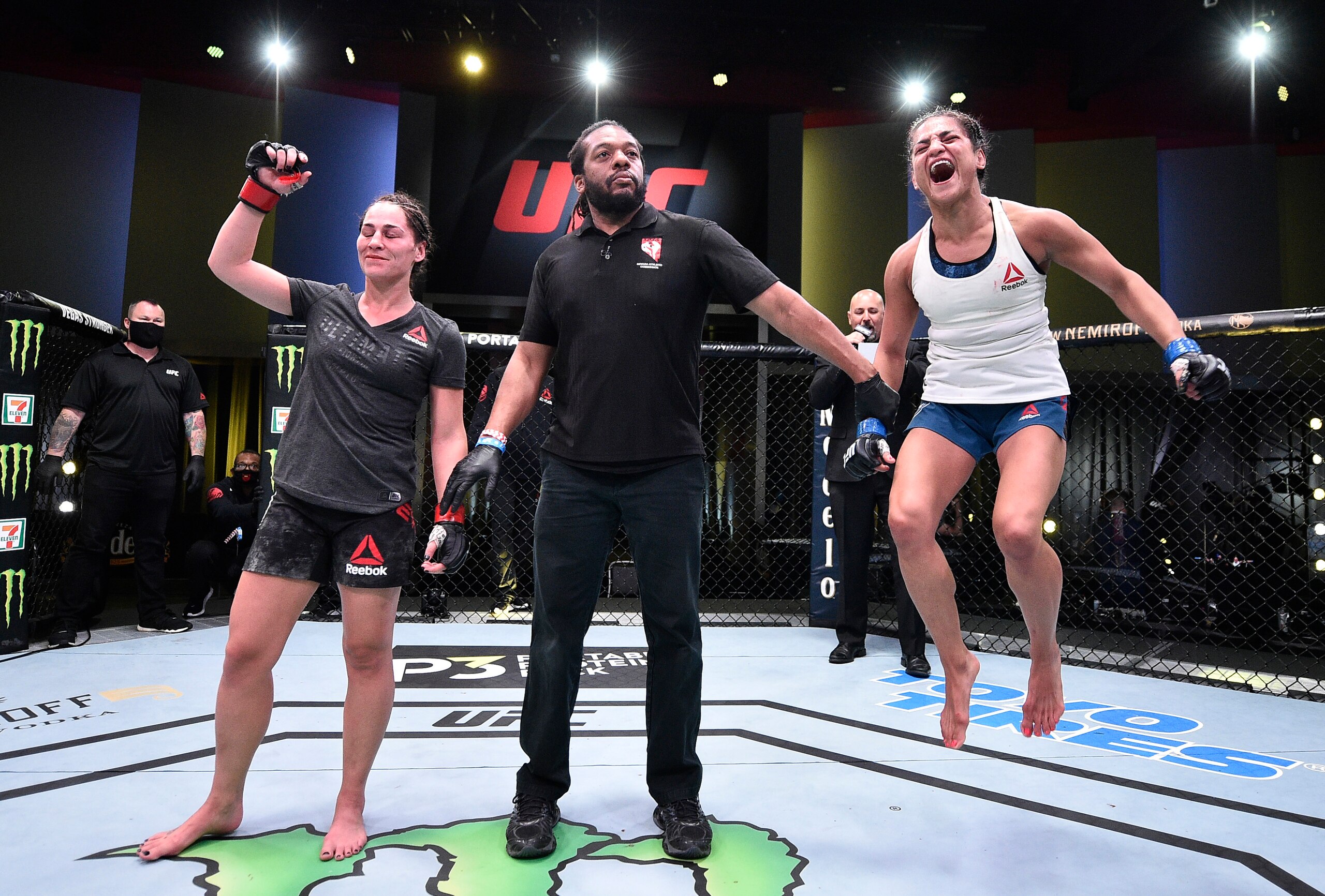 Cynthia Calvillo headlines with a win over Jessica Eye. Cynthia Calvillo headlines with a win over Jessica Eye.