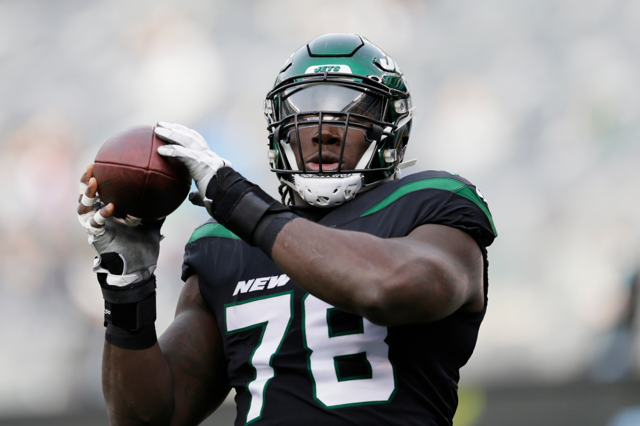 Center Jonotthan Harrison Center Jonotthan Harrison