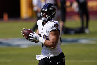Baltimore Ravens tight end Mark Andrews (89) warms up before the first half of an NFL football game between the Washington Football Team and the Baltimore Ravens, Sunday, Oct. 4, 2020, in Landover, Md. (AP Photo/Susan Walsh)