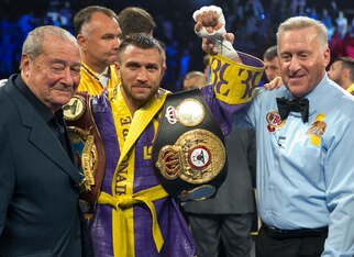 Lomachenko's experience will overpower Lopez's size.