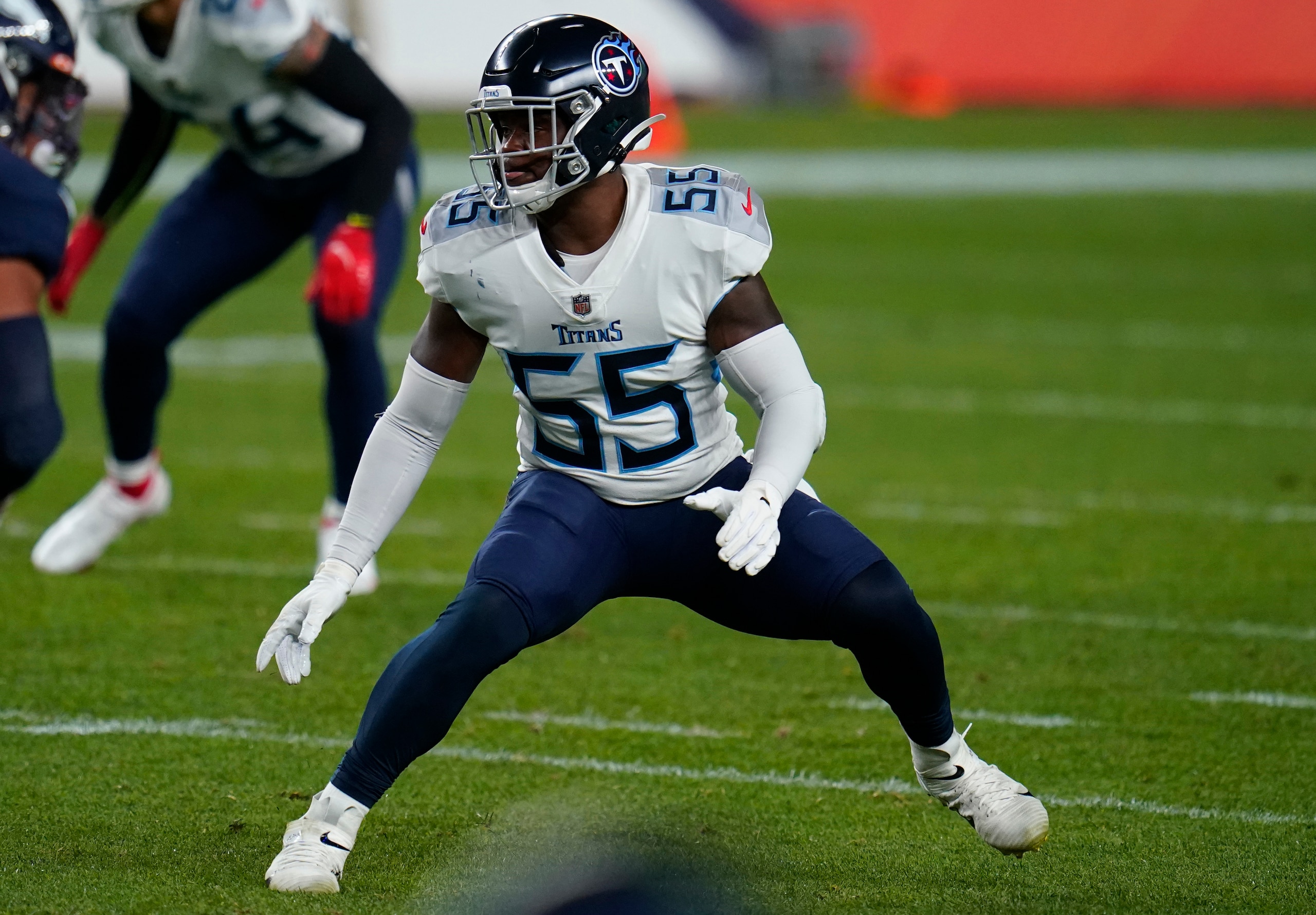 Titans LB Jayon Brown
