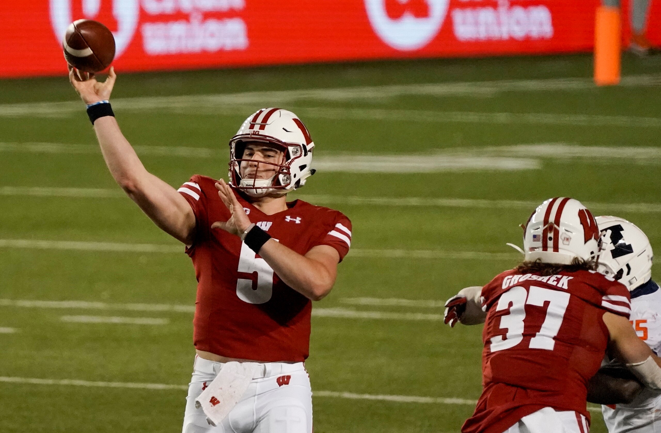 Wisconsin QB Graham Mertz