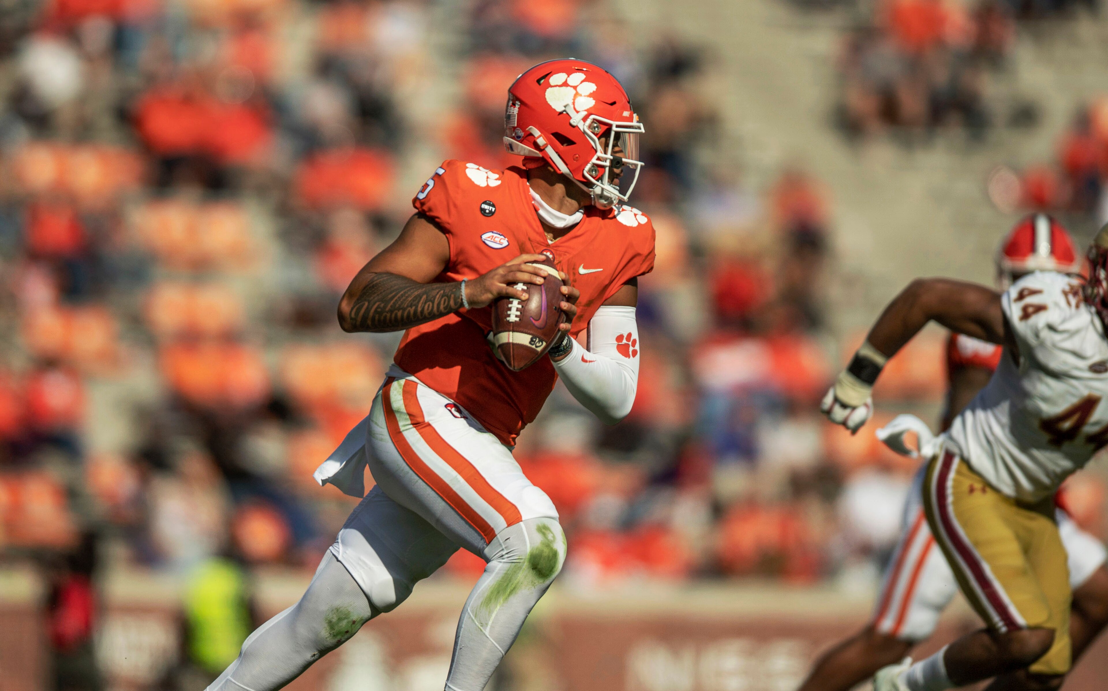 Clemson QB D.J. Uiagalelei Clemson QB D.J. Uiagalelei