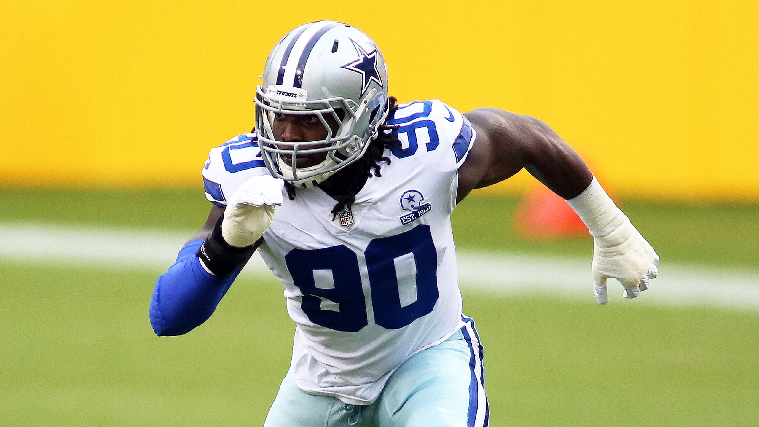 Dallas Cowboys defensive end DeMarcus Lawrence Dallas Cowboys defensive end DeMarcus Lawrence