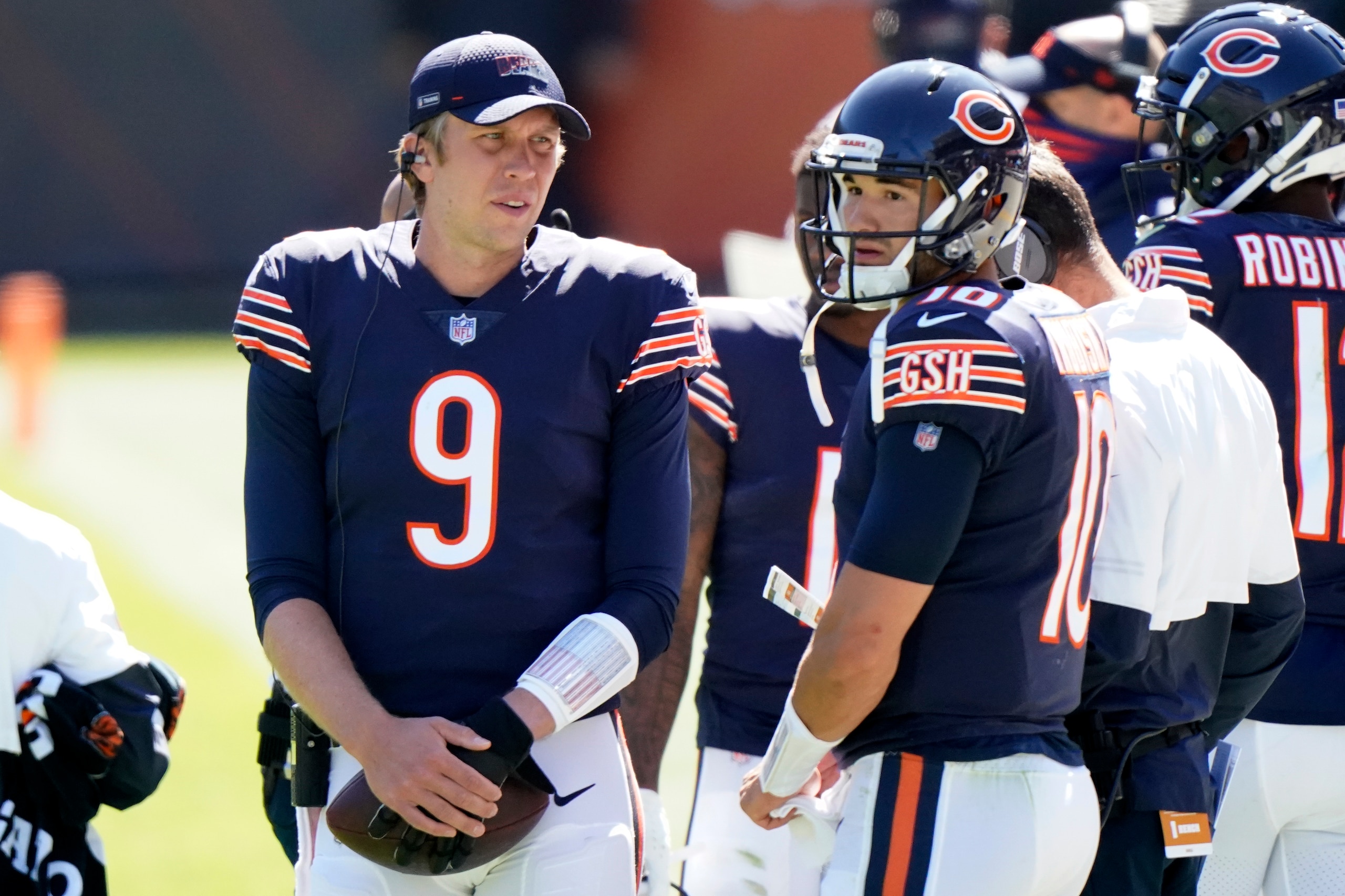 Chicago Bears quarterback Nick Foles (left) and Mitchell Trubisky (right) Chicago Bears quarterback Nick Foles (left) and Mitchell Trubisky (right)