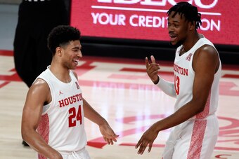 Houston's Quentin Grimes (24) and J'Wan Roberts (13)