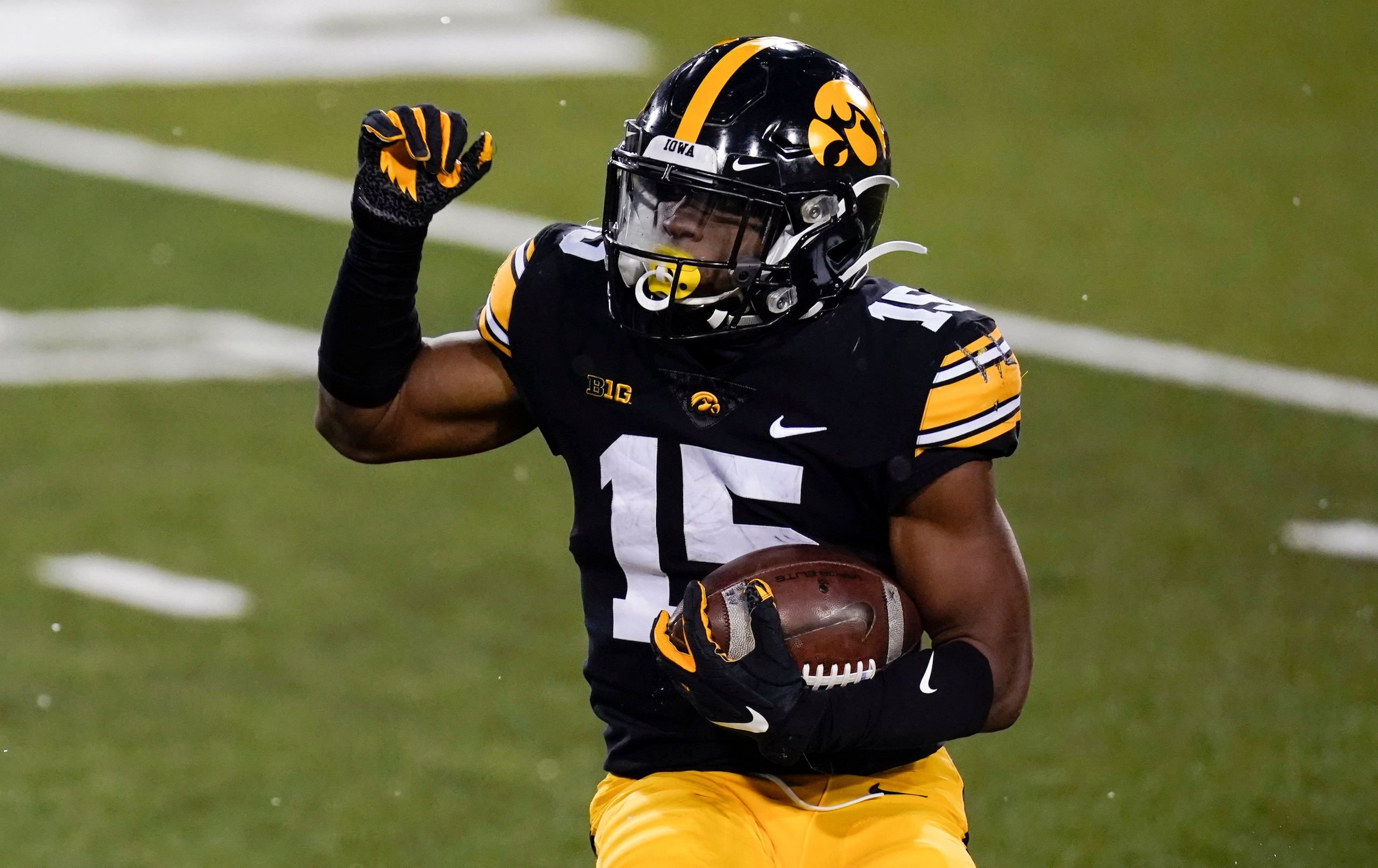 Iowa RB Tyler Goodson
