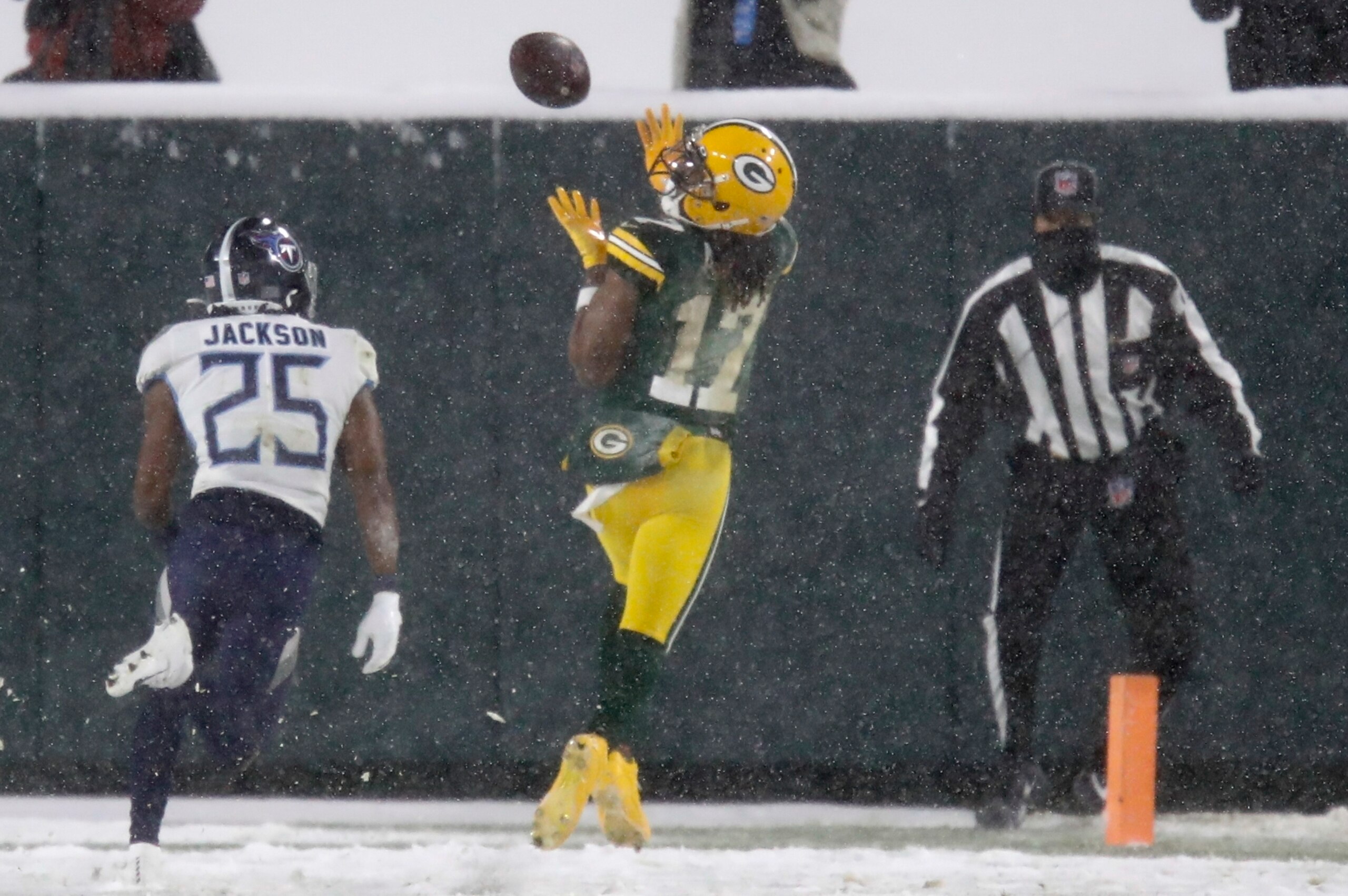 Davante Adams is the best receiver in the NFL, but the fourth-highest priced on StatHero.