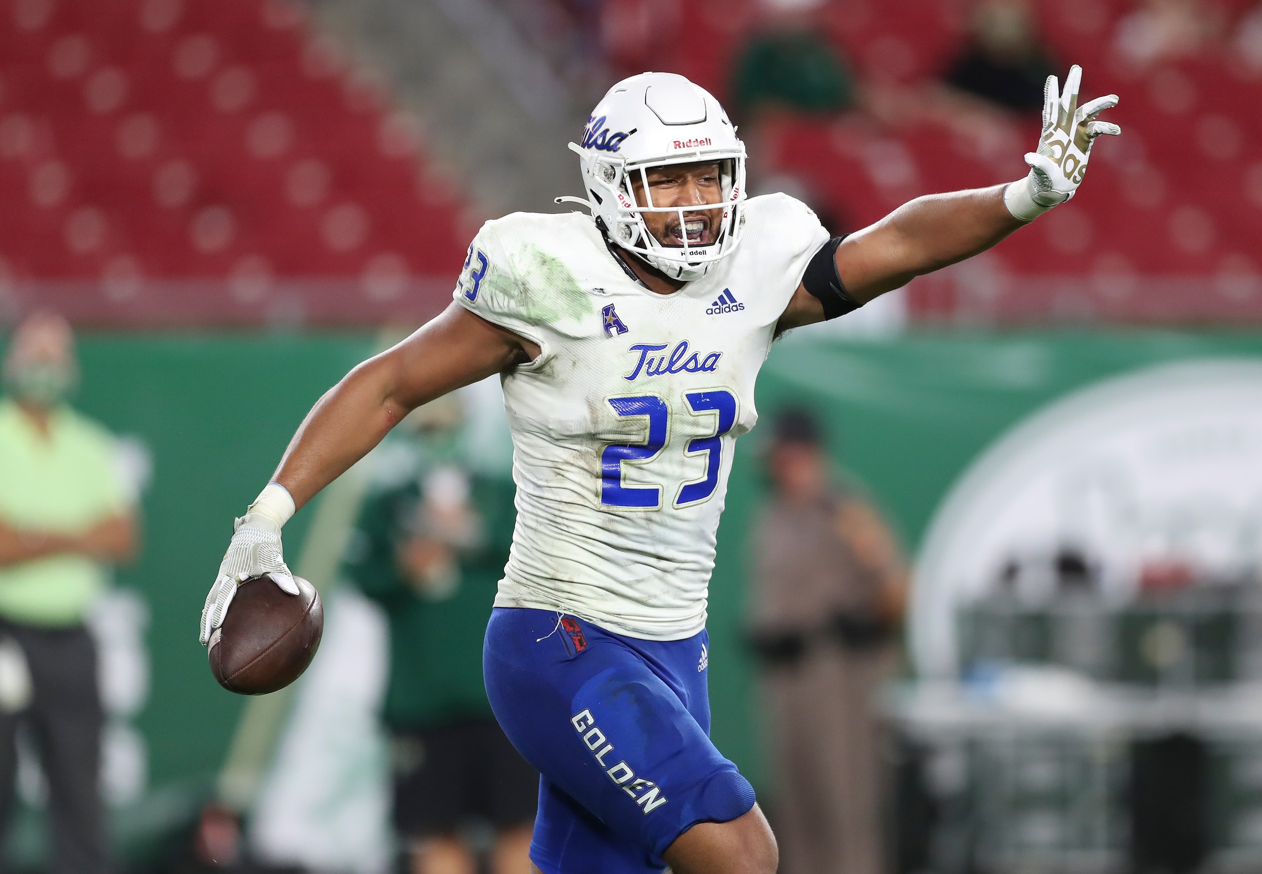 Tulsa LB Zaven Collins Tulsa LB Zaven Collins