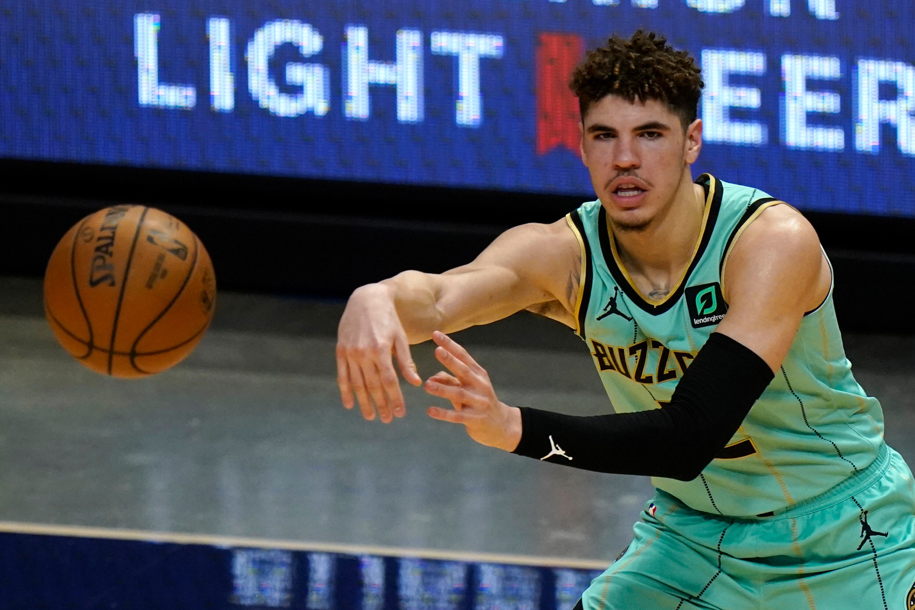 nba-rookie-ladder-is-roy-still-lamelo-ball-s-award-to-lose