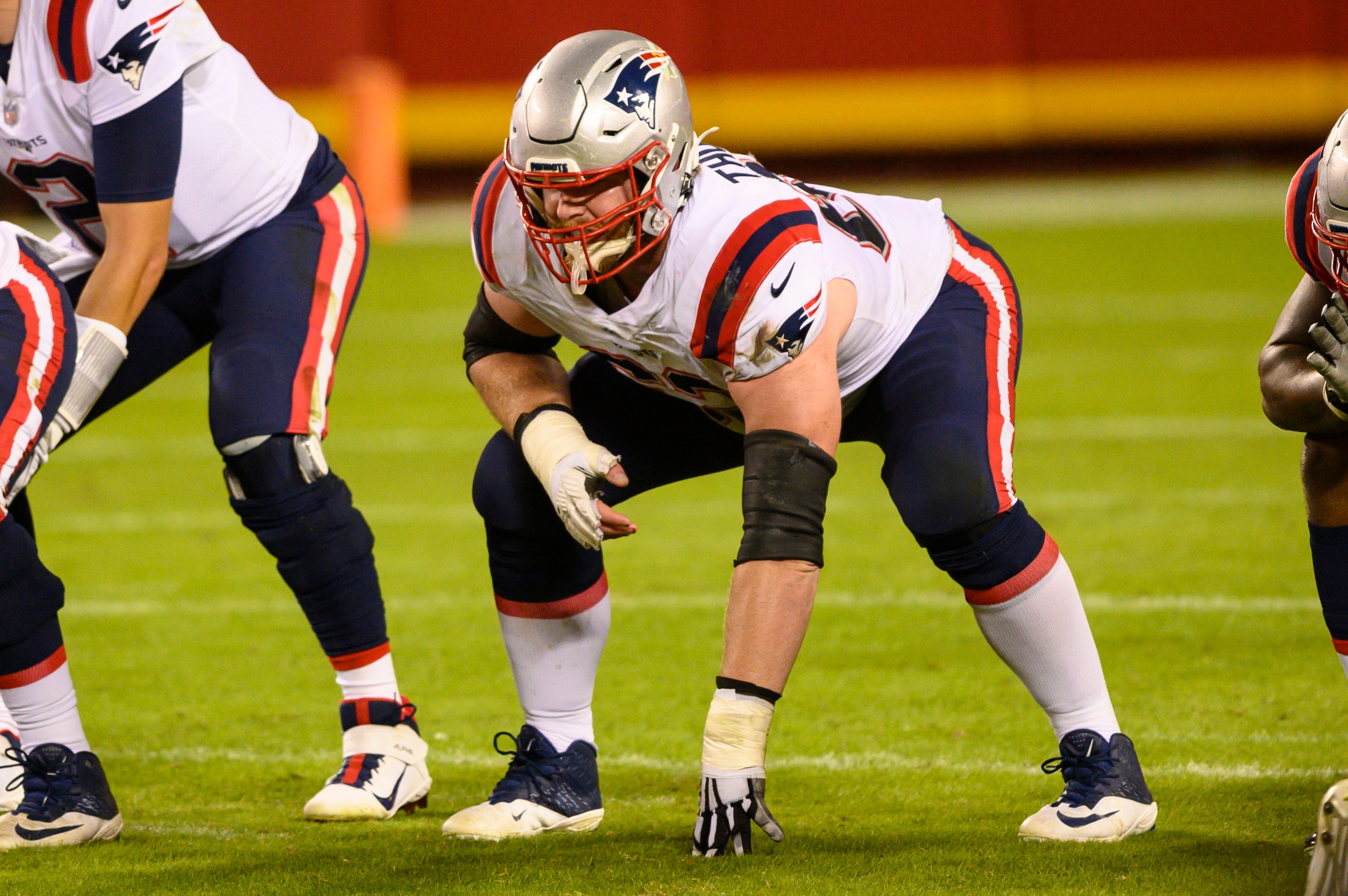 New England Patriots left guard Joe Thuney